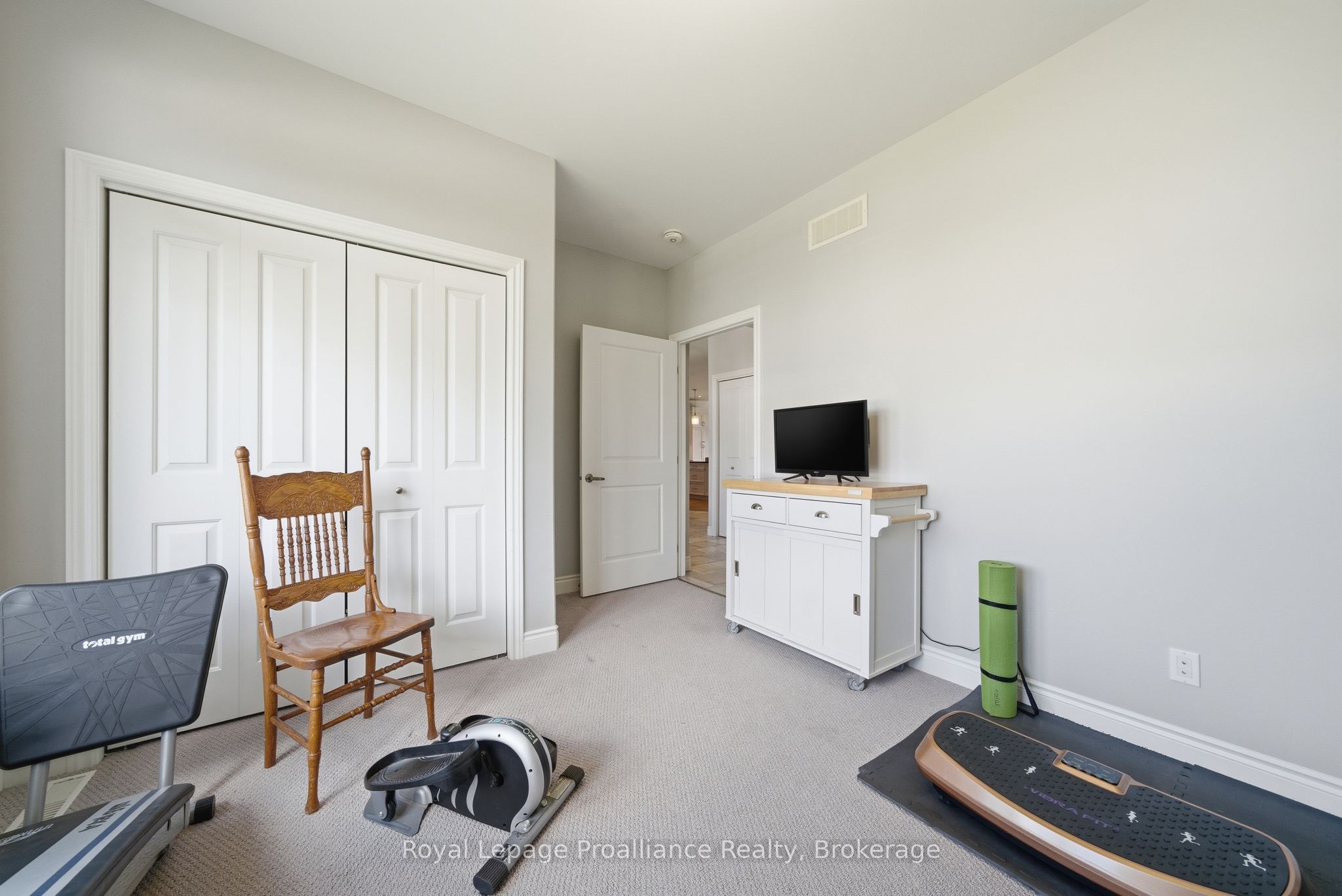 5 Kempton Avenue Property Photo 17