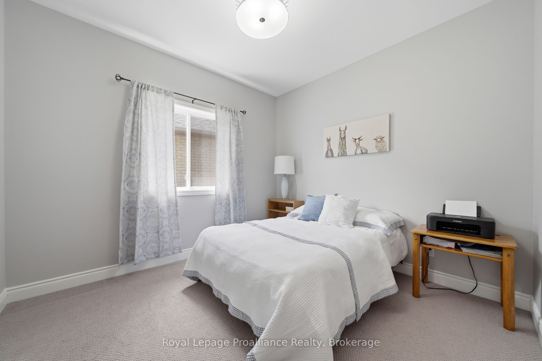 5 Kempton Avenue Property Photo 18