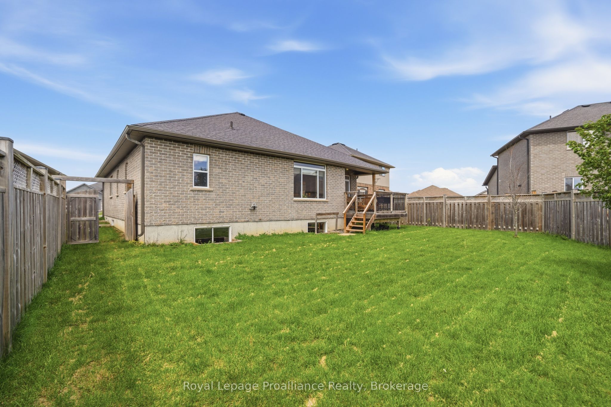 5 Kempton Avenue Property Photo 32
