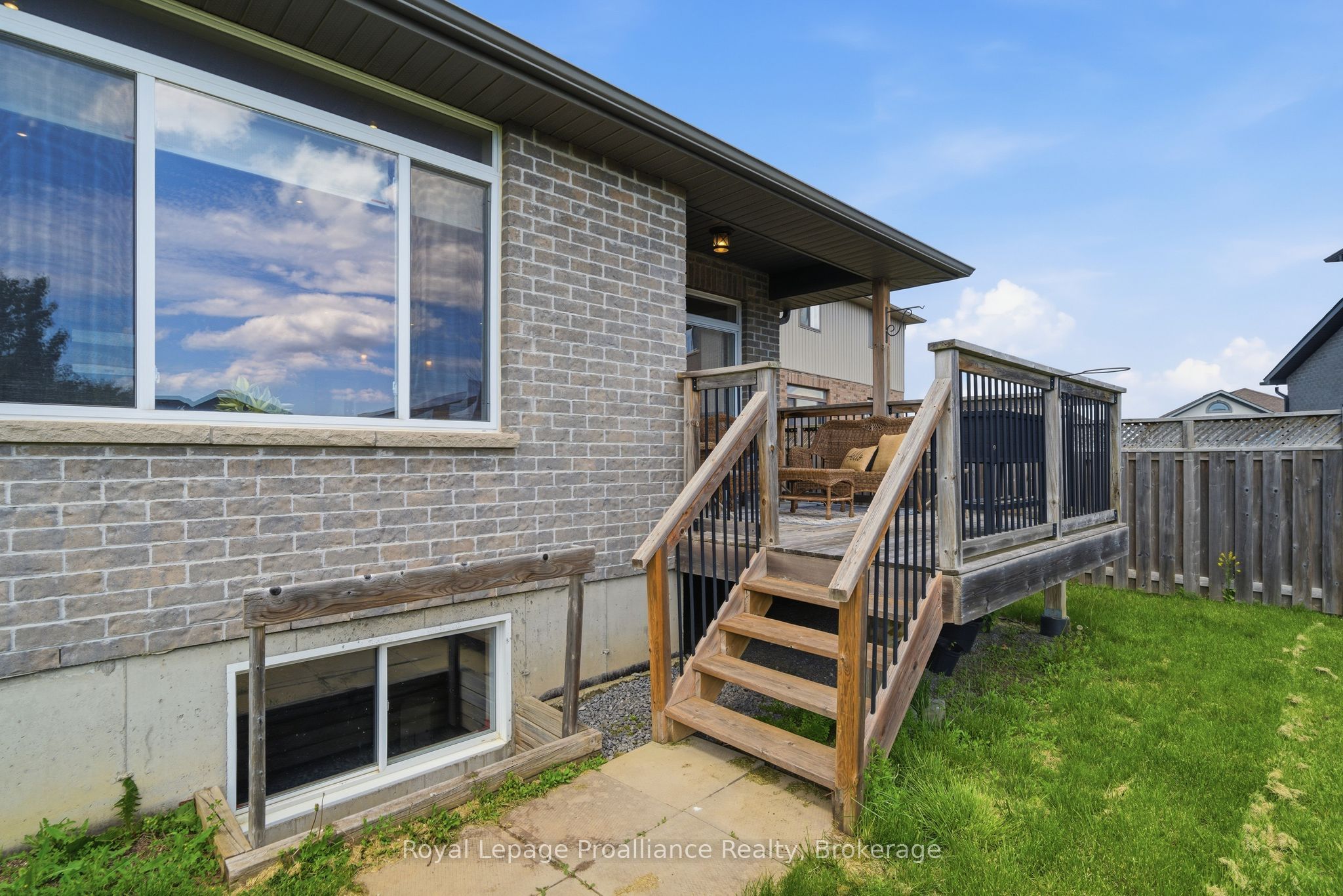 5 Kempton Avenue Property Photo 34