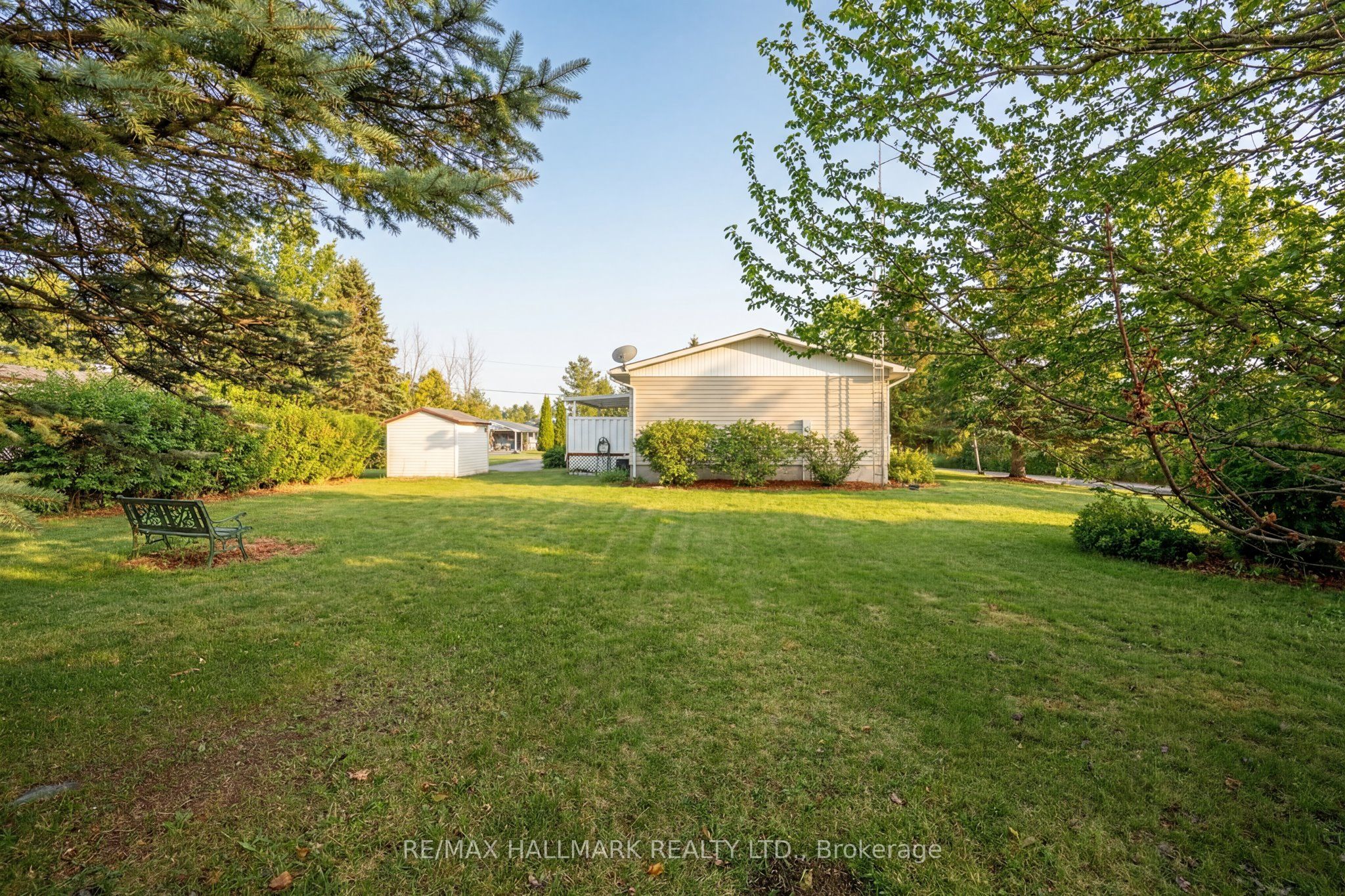 6 Seymour Street S Property Photo 3