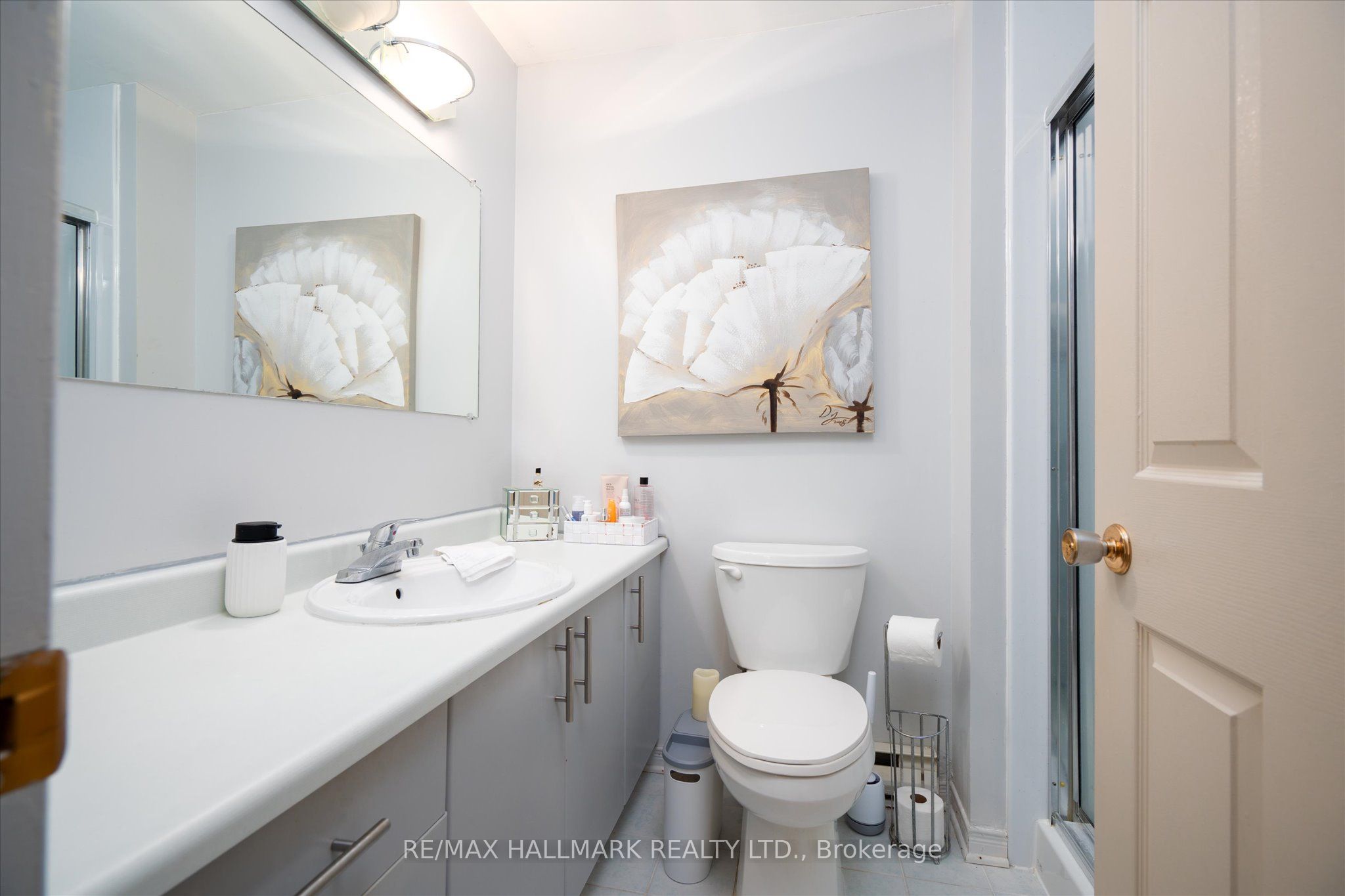 6 Seymour Street S Property Photo 14