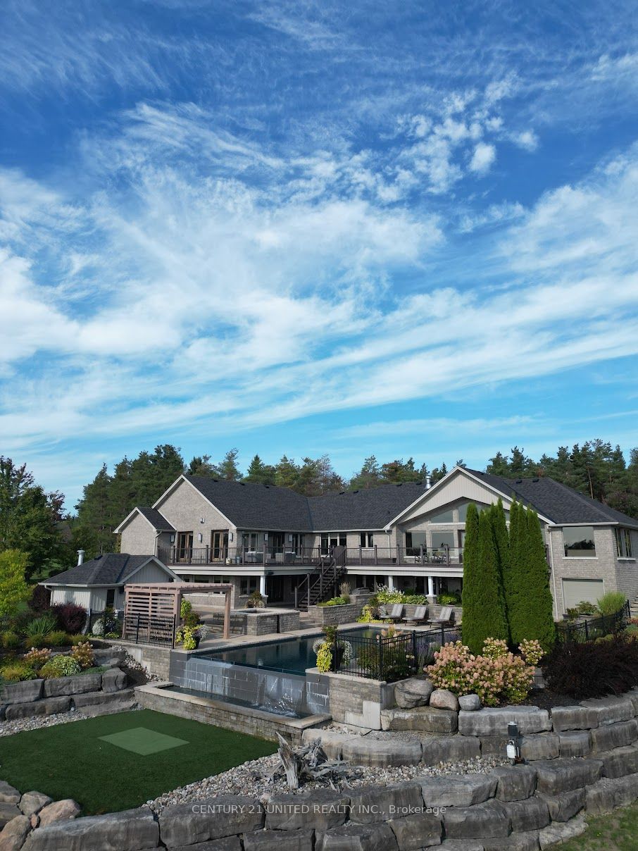 7 Maplehill Drive Property Photo 1
