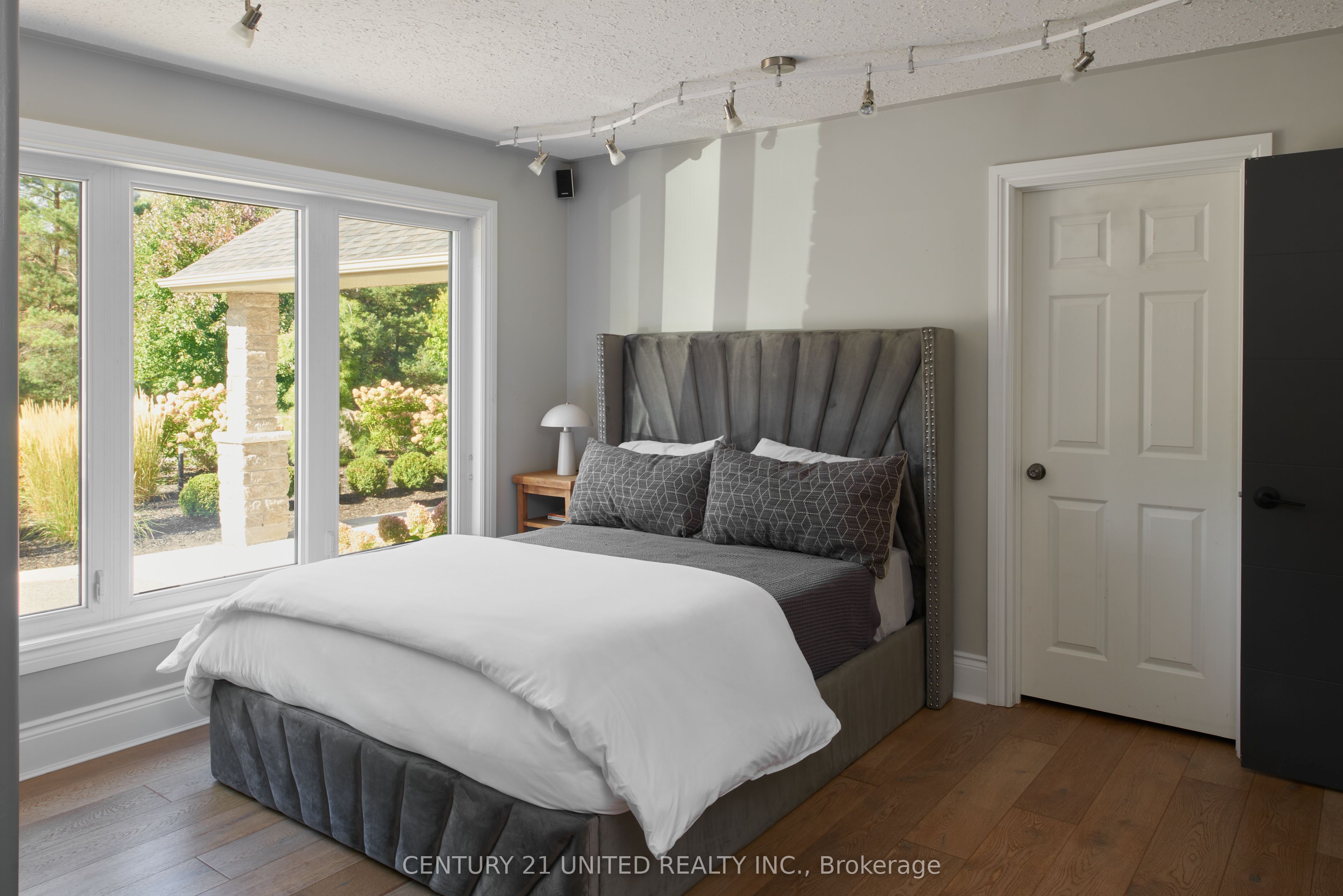 7 Maplehill Drive Property Photo 14
