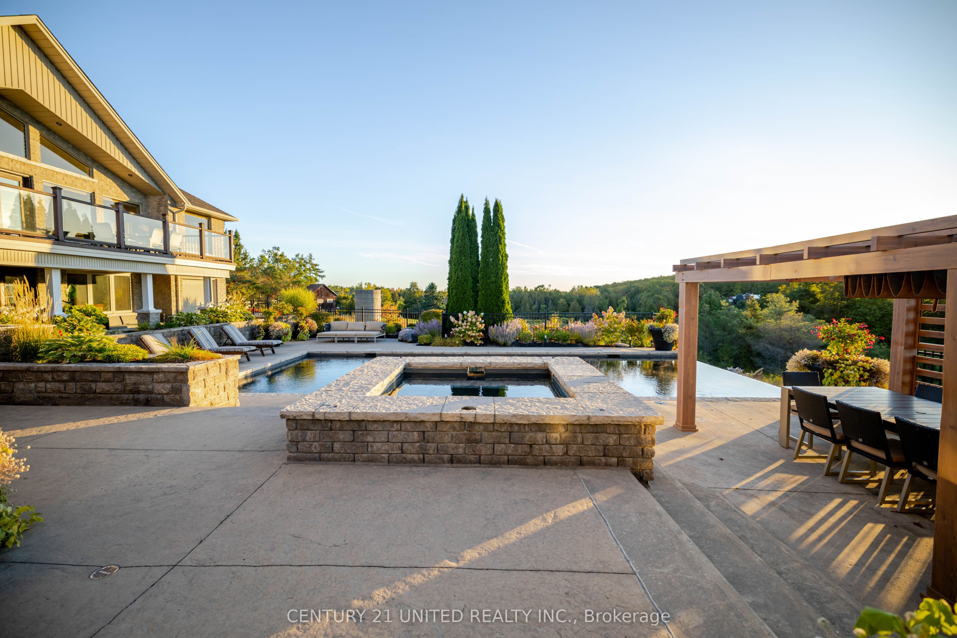 7 Maplehill Drive Property Photo 41