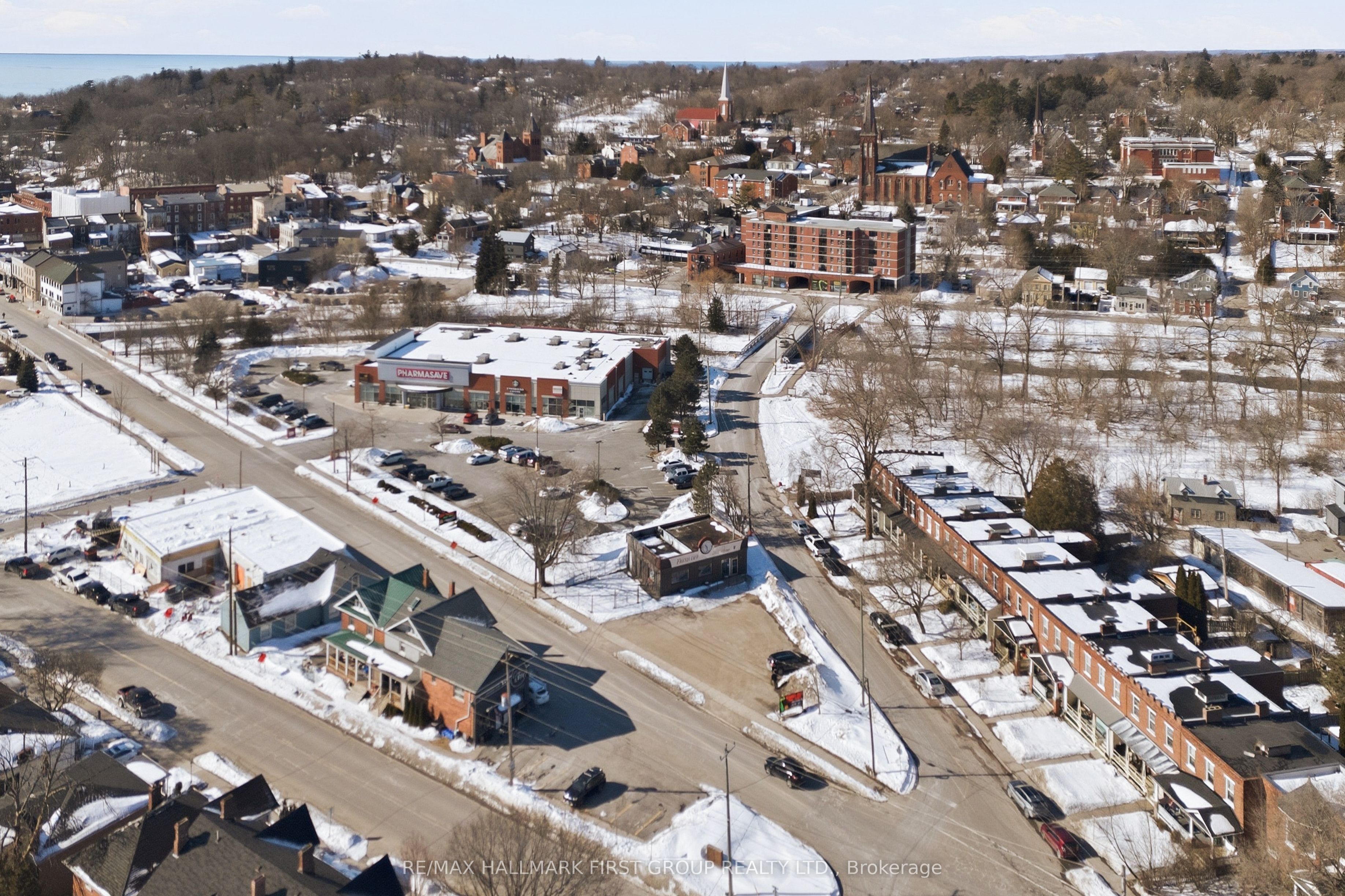 84 Ontario Street Property Photo 33