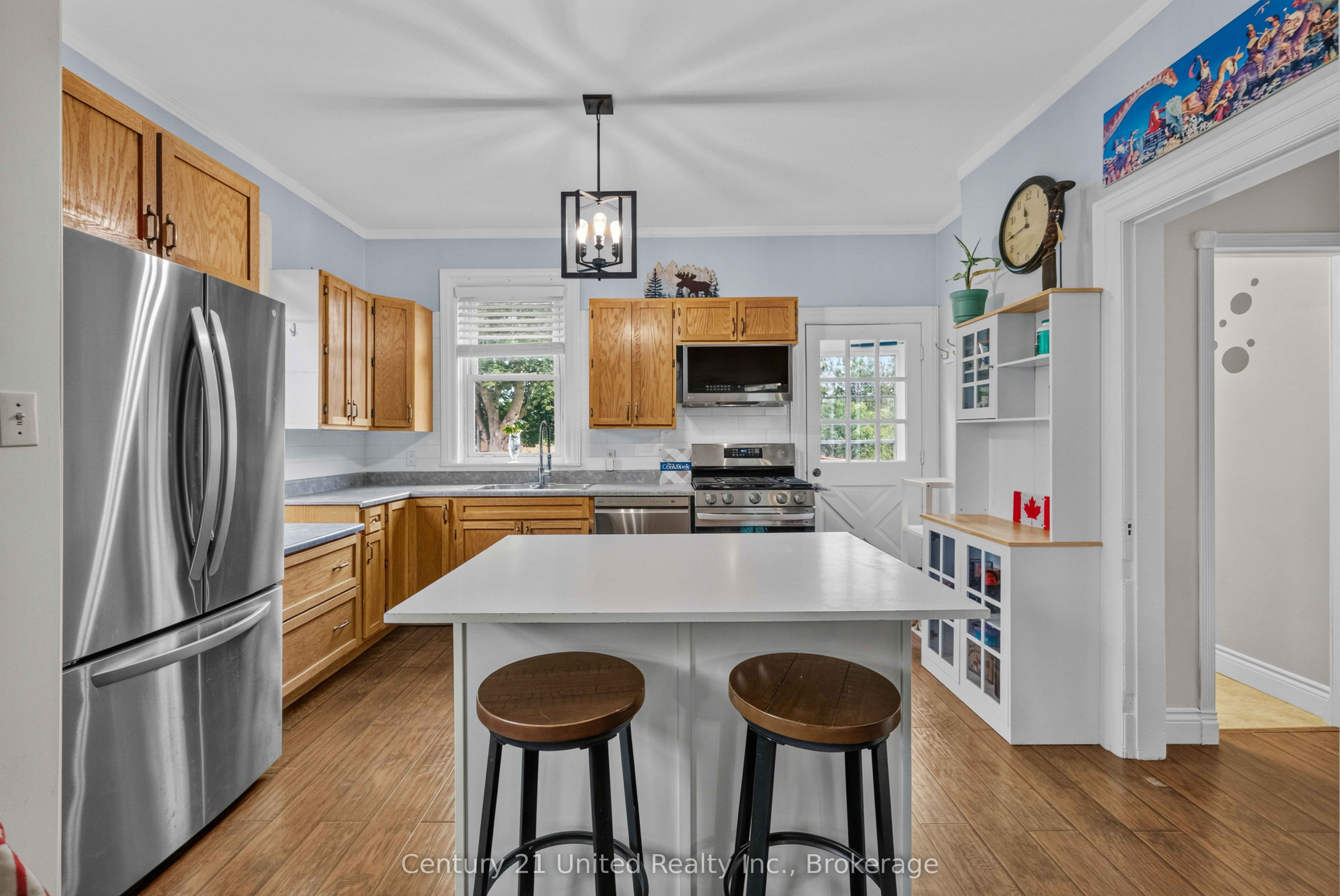 95 Morrow Street Property Photo 8