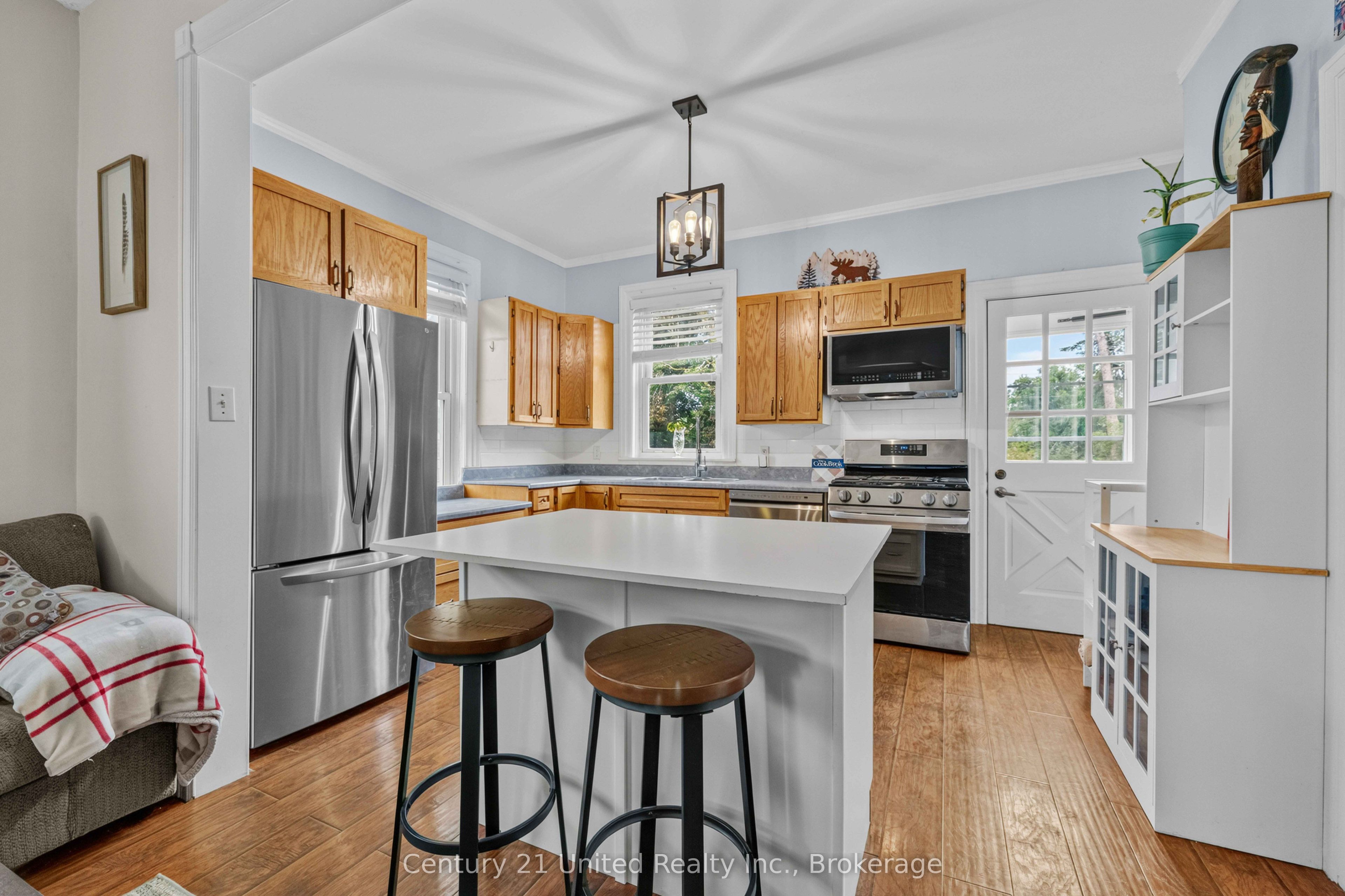 95 Morrow Street Property Photo 9