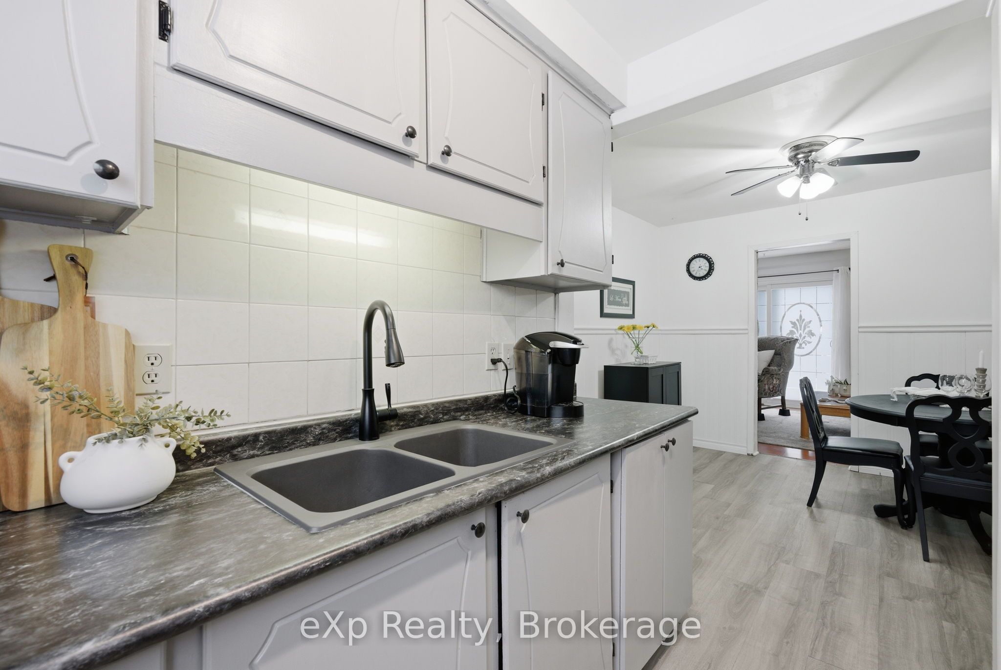 400 Westwood Drive F5 Property Photo 12