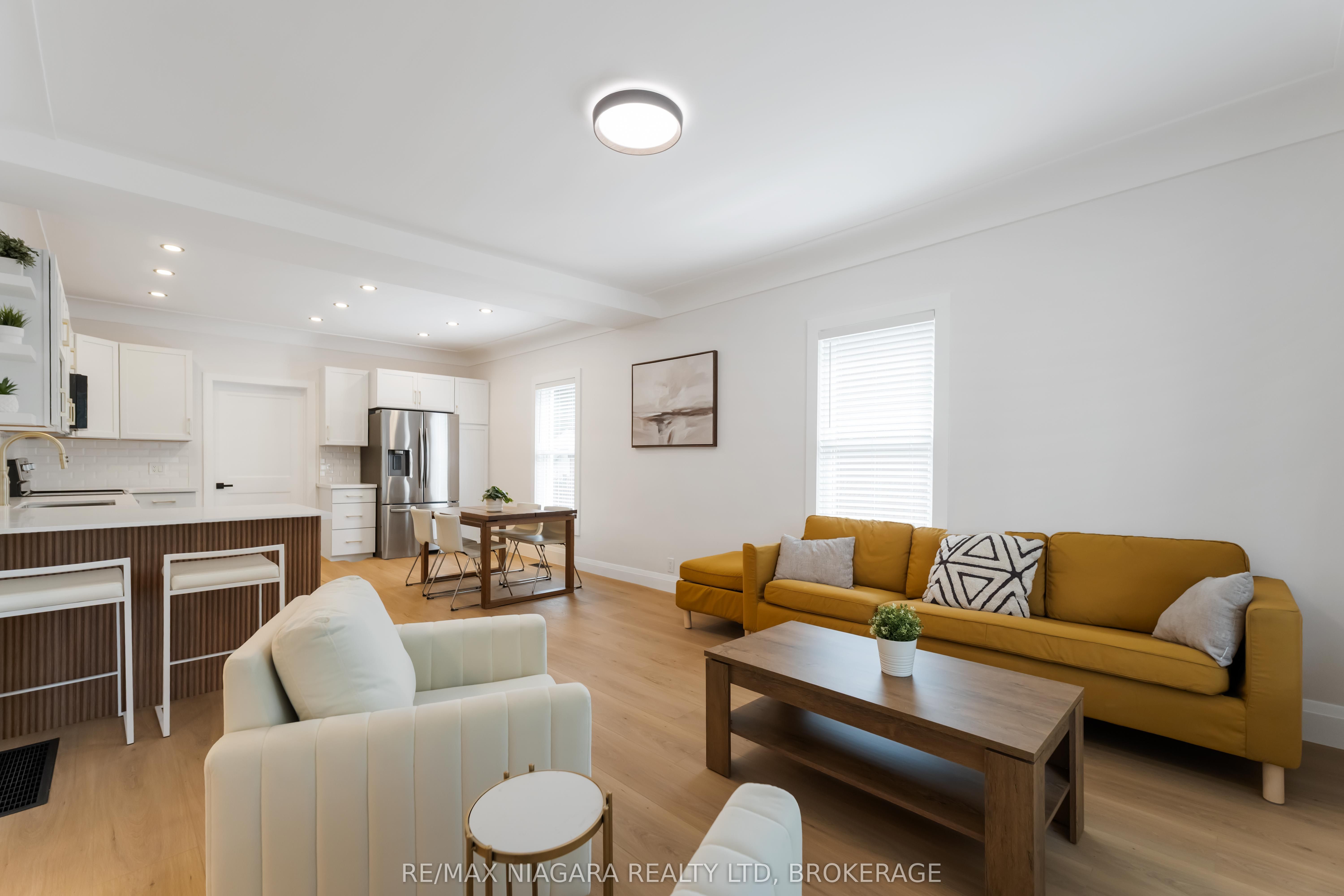 4367 Ontario Street Property Photo 5