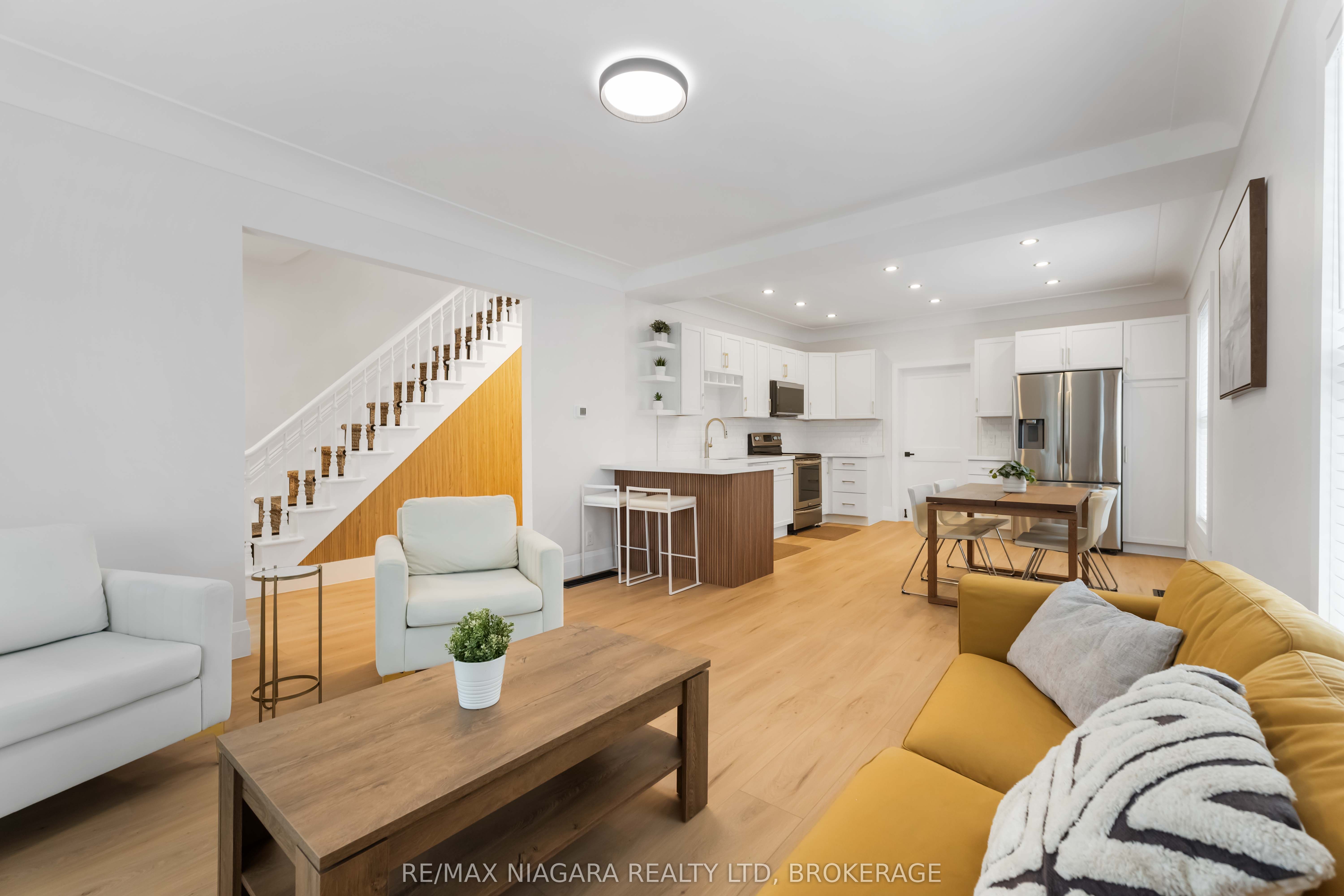 4367 Ontario Street Property Photo 6