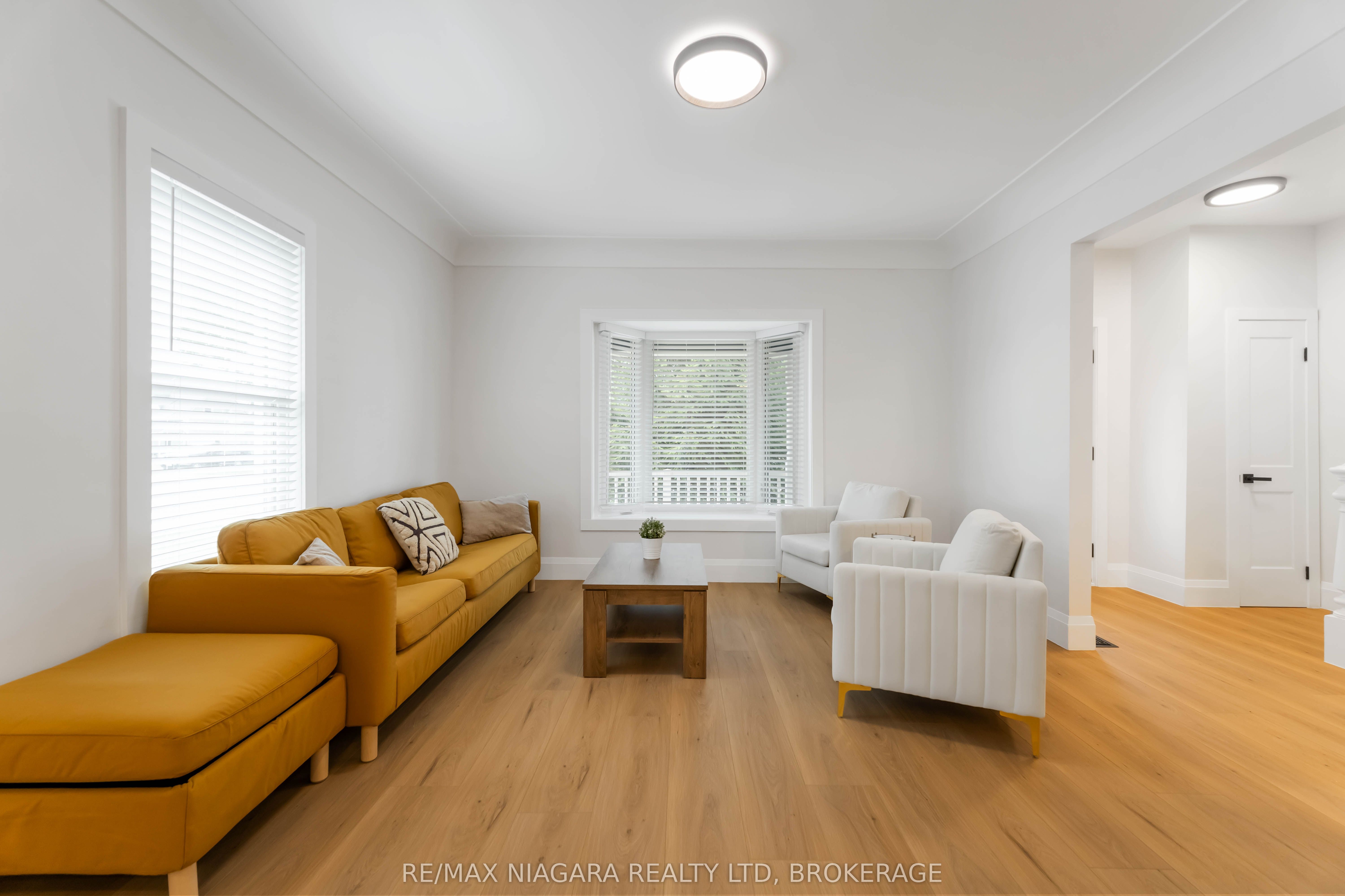 4367 Ontario Street Property Photo 7