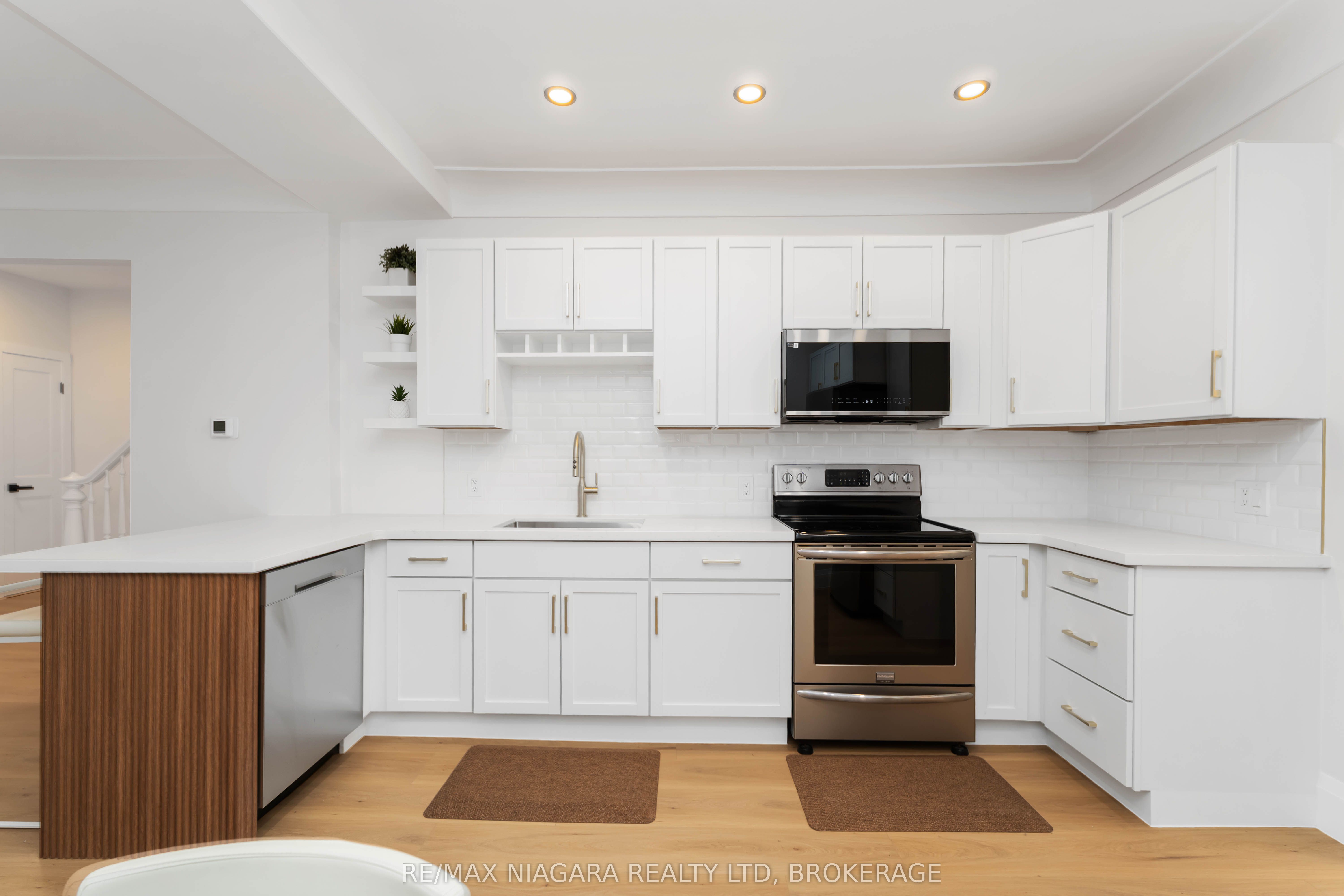 4367 Ontario Street Property Photo 11