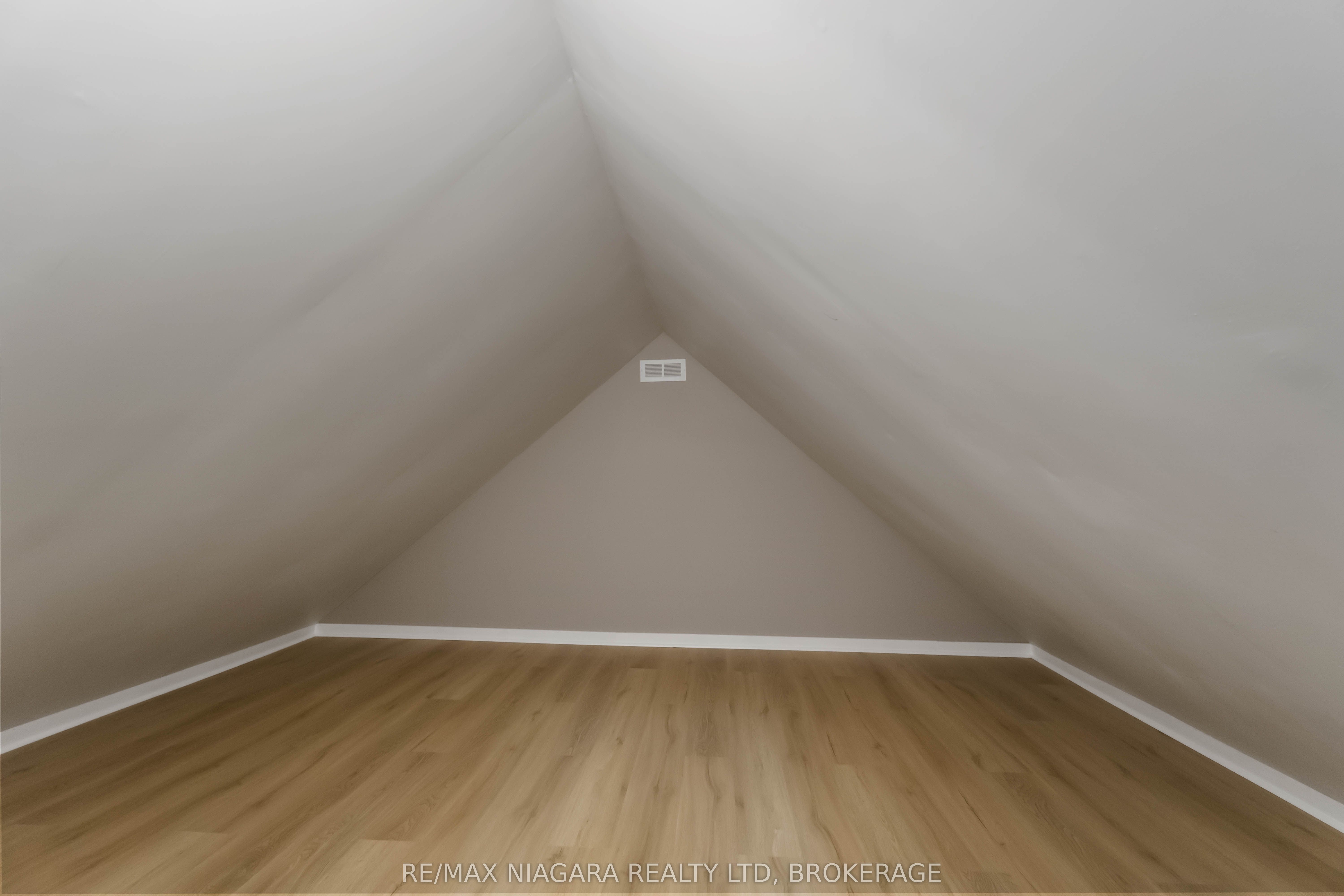 4367 Ontario Street Property Photo 17