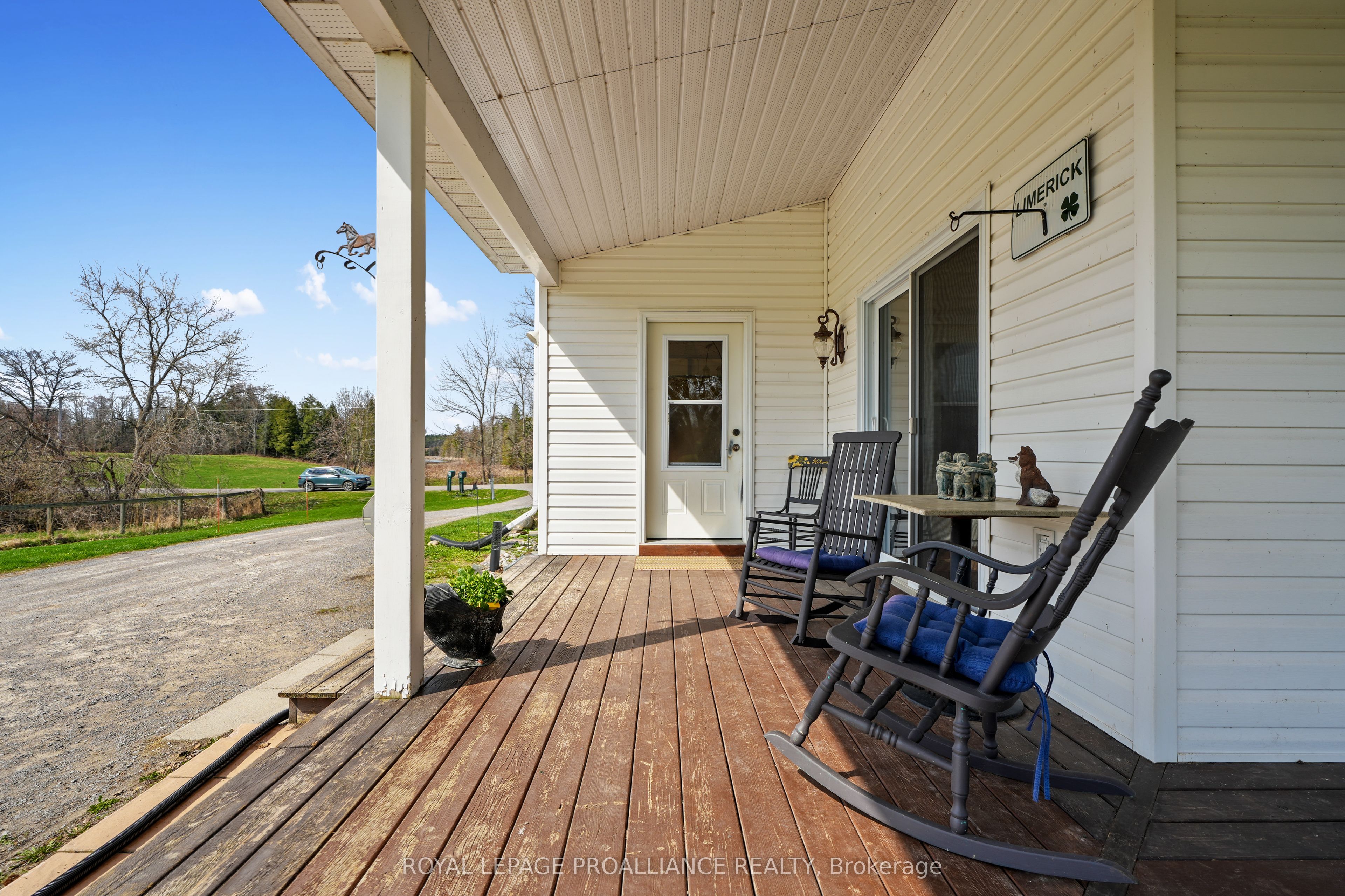249 Bright Road Property Photo 6