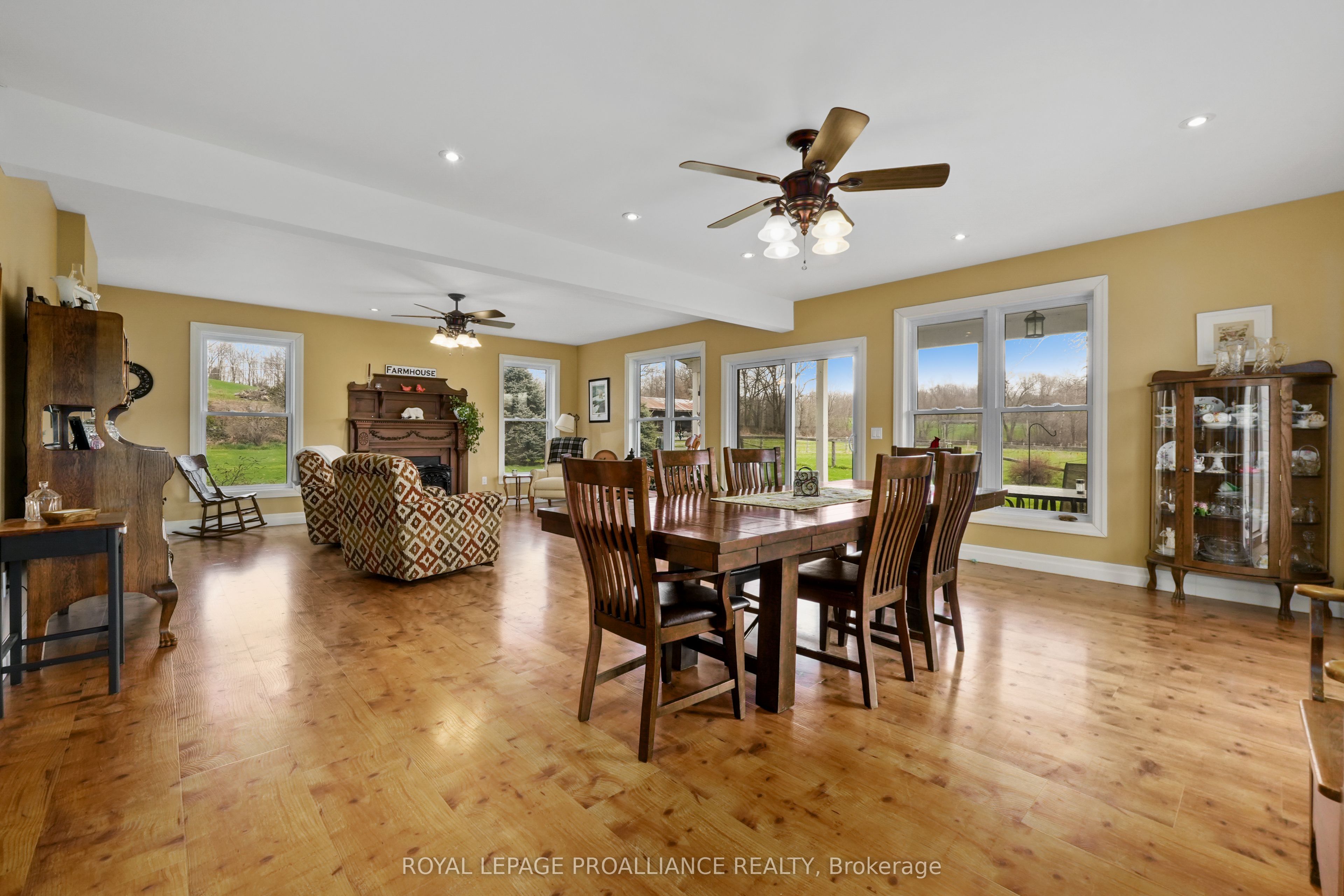 249 Bright Road Property Photo 8
