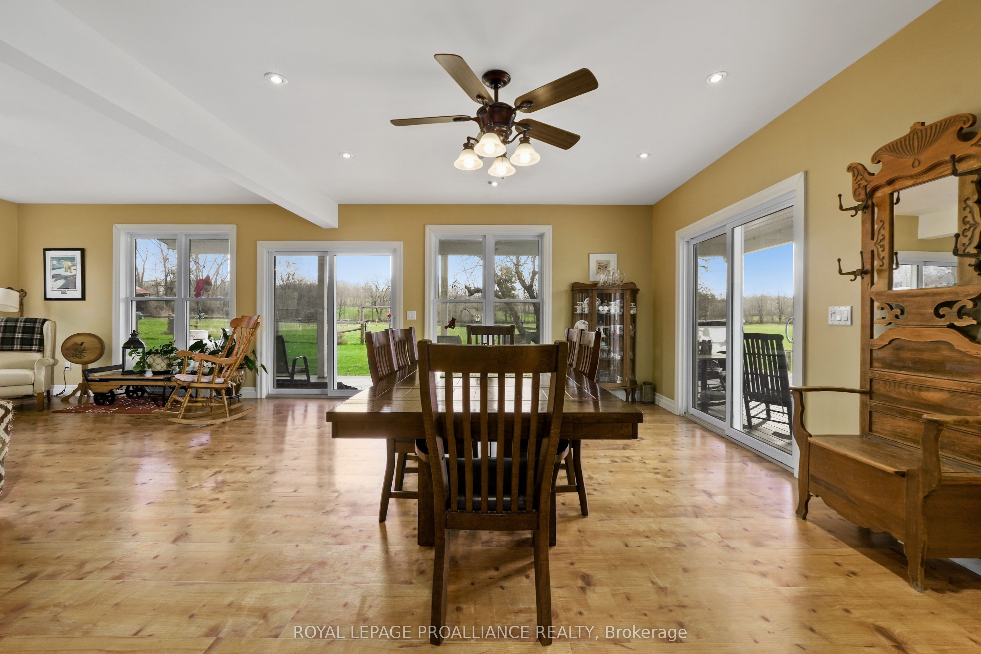 249 Bright Road Property Photo 9