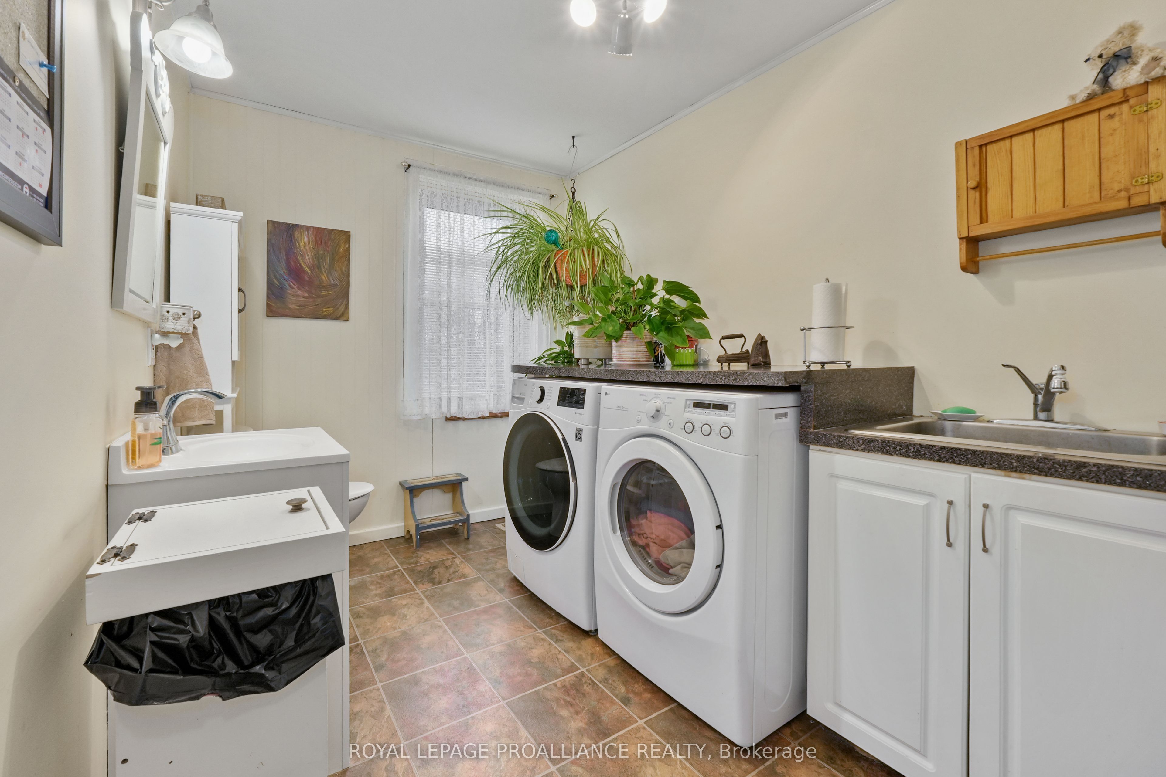 249 Bright Road Property Photo 12