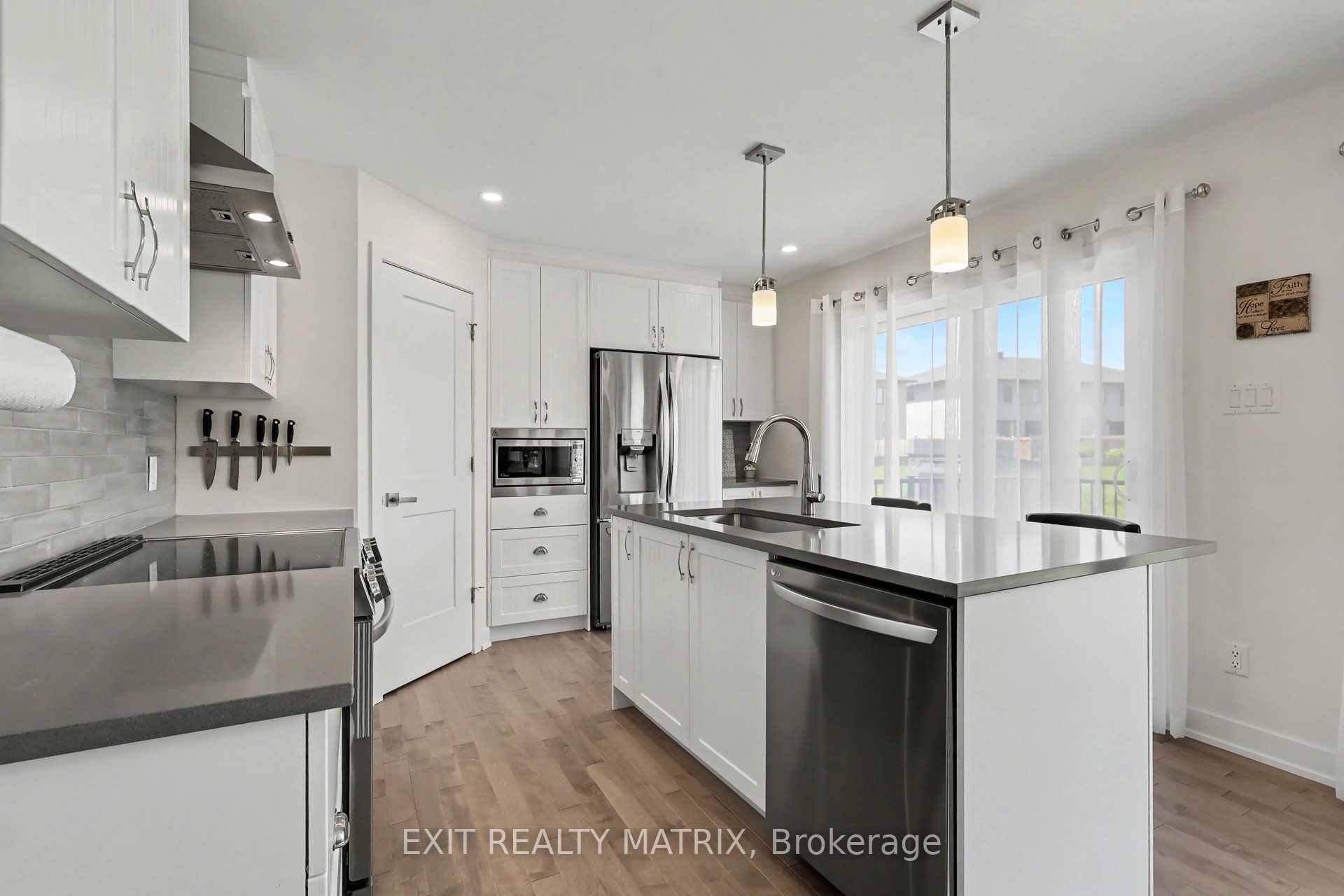 521 Barrage Street Property Photo 7