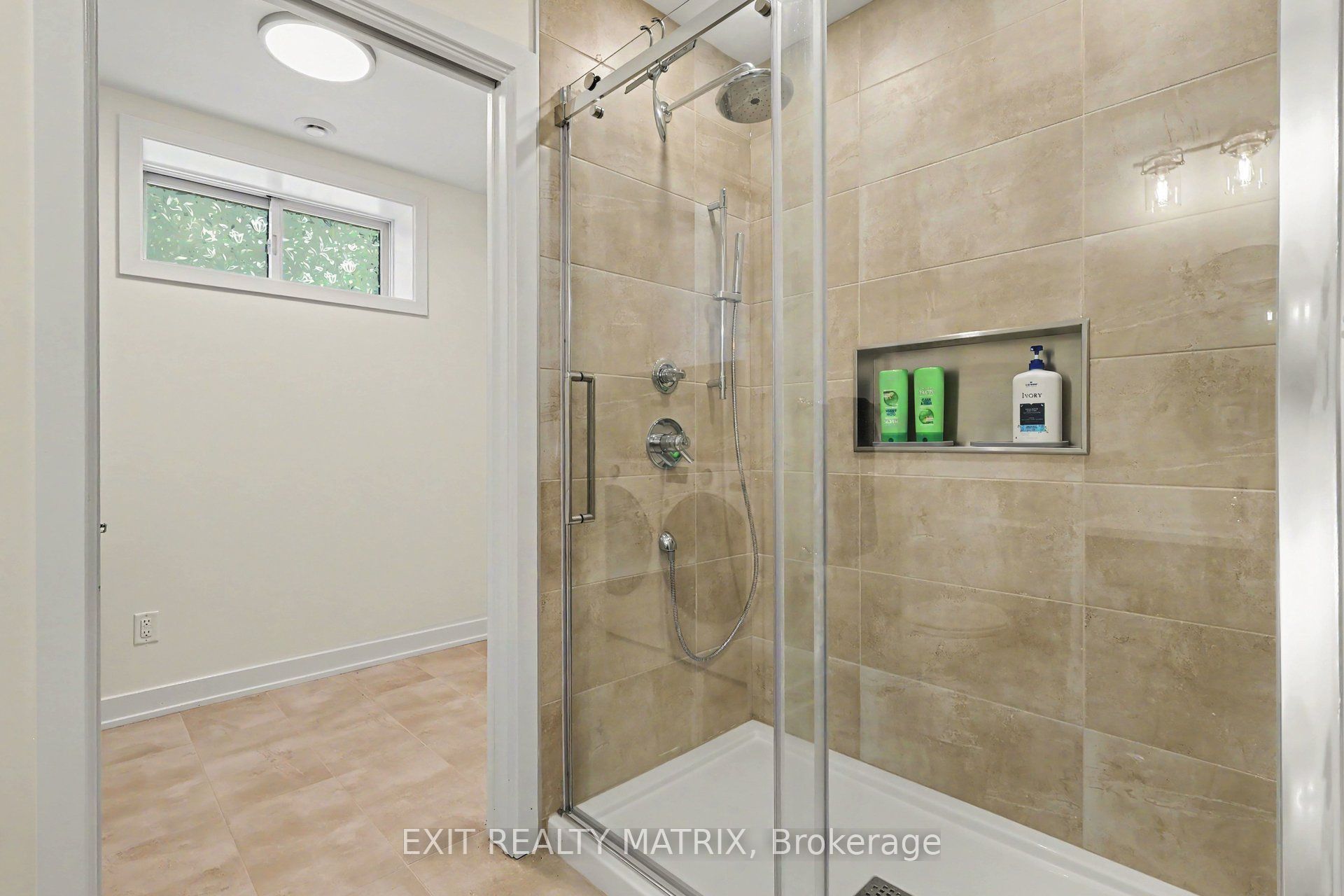 521 Barrage Street Property Photo 16