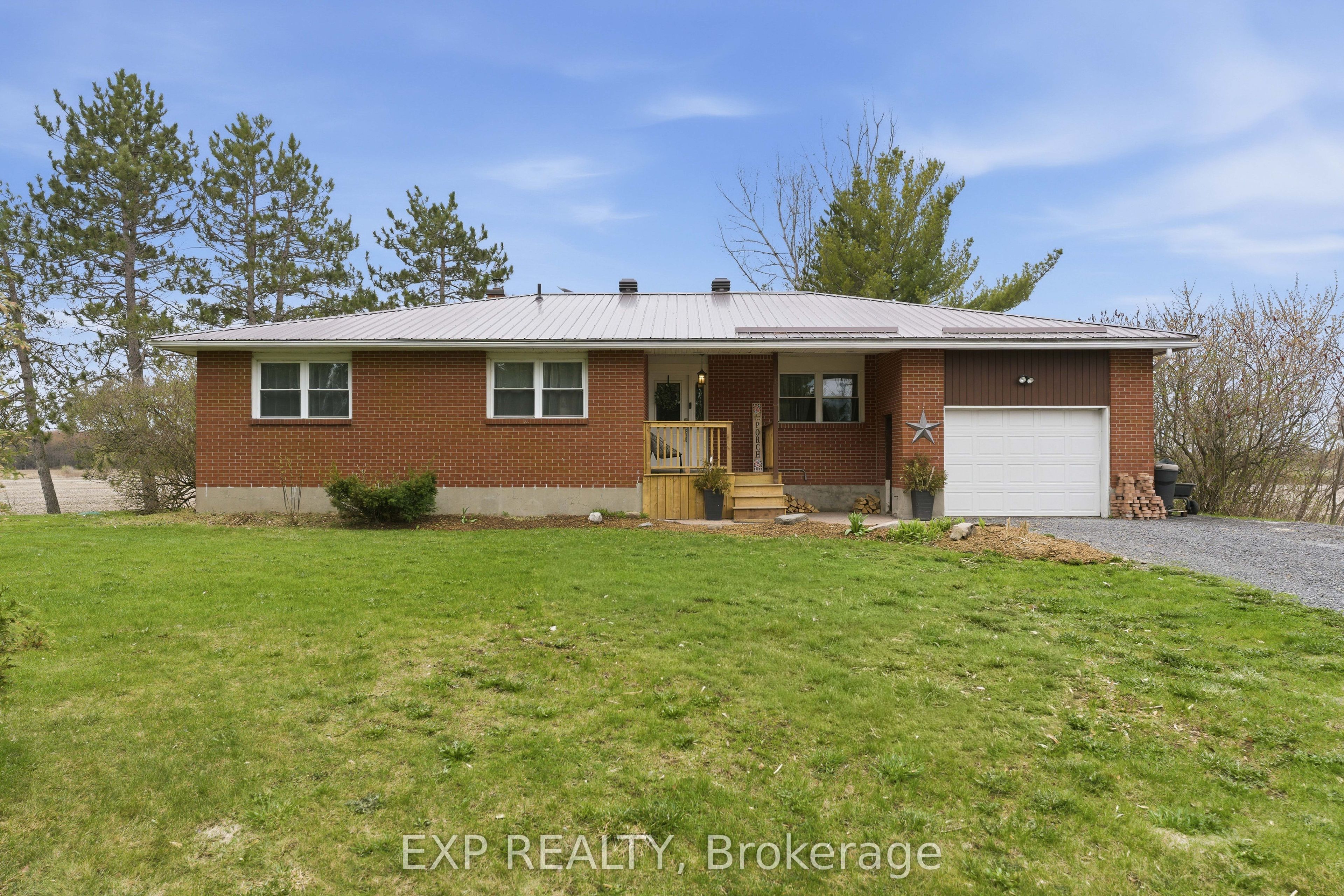 6892 Boundary Road Property Photo 1