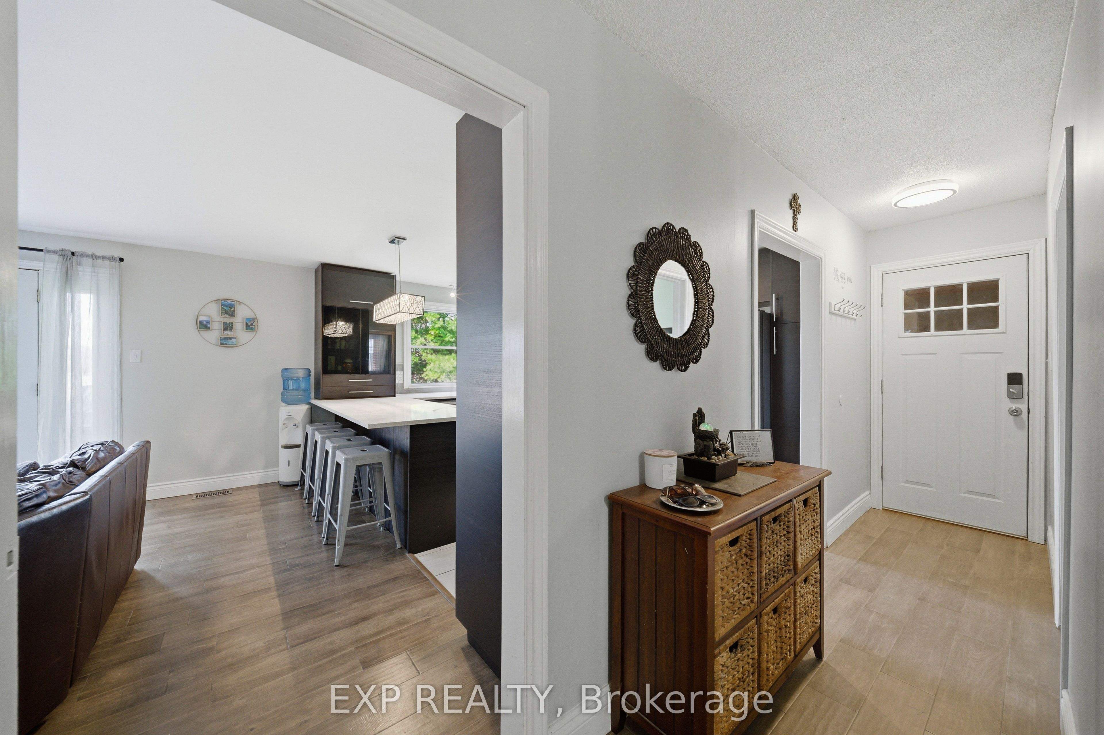 6892 Boundary Road Property Photo 12