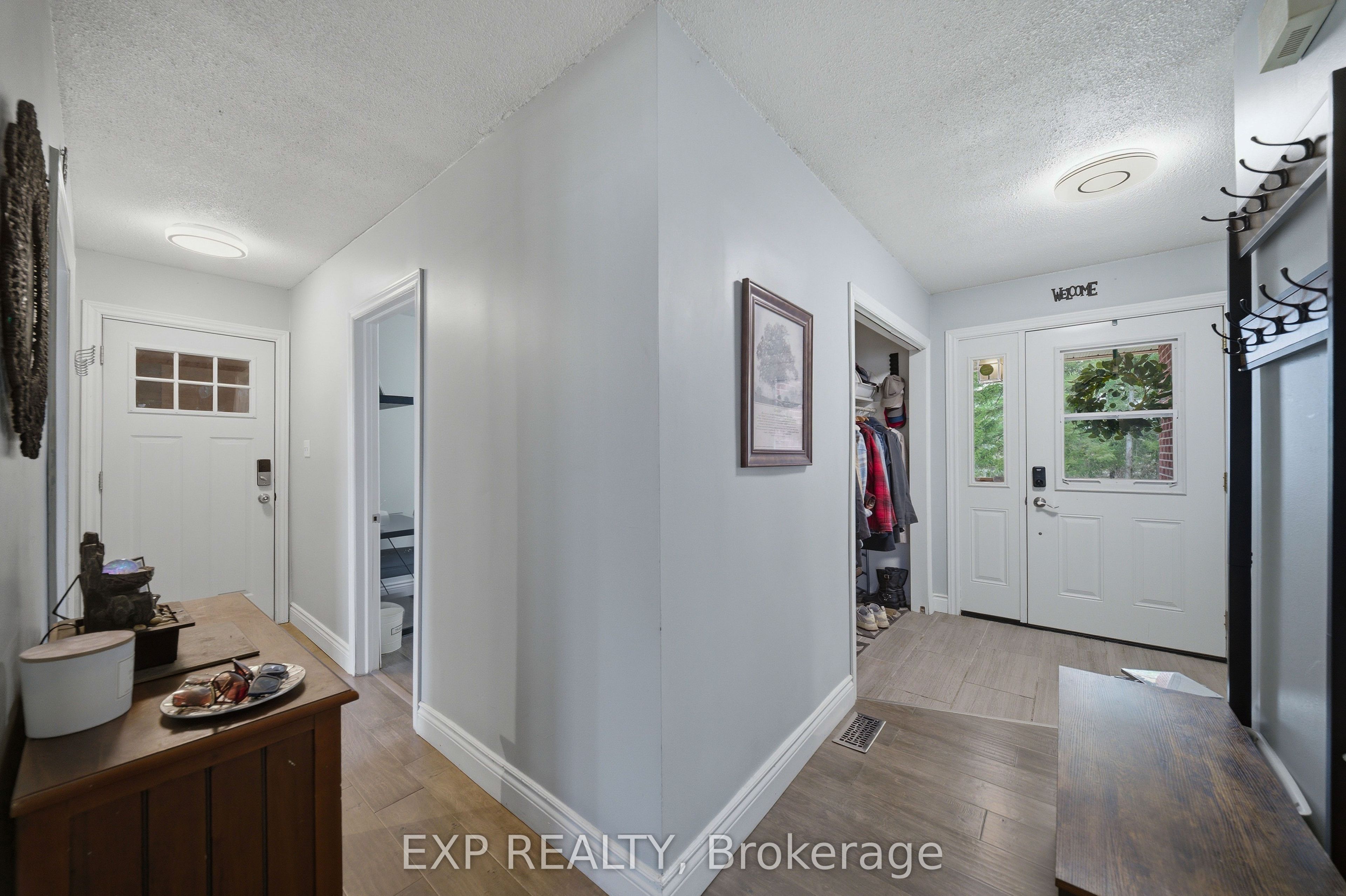6892 Boundary Road Property Photo 13