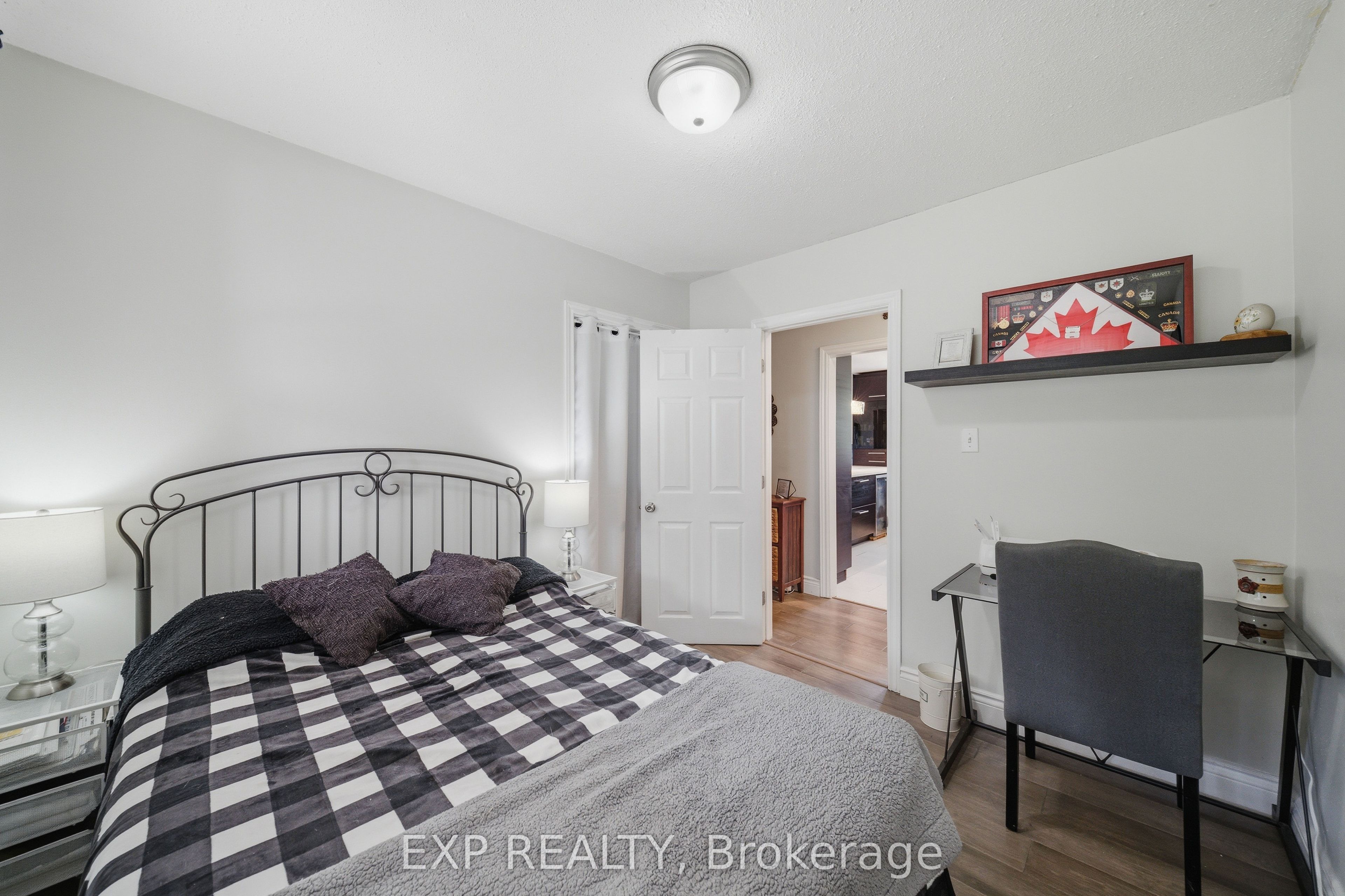 6892 Boundary Road Property Photo 15