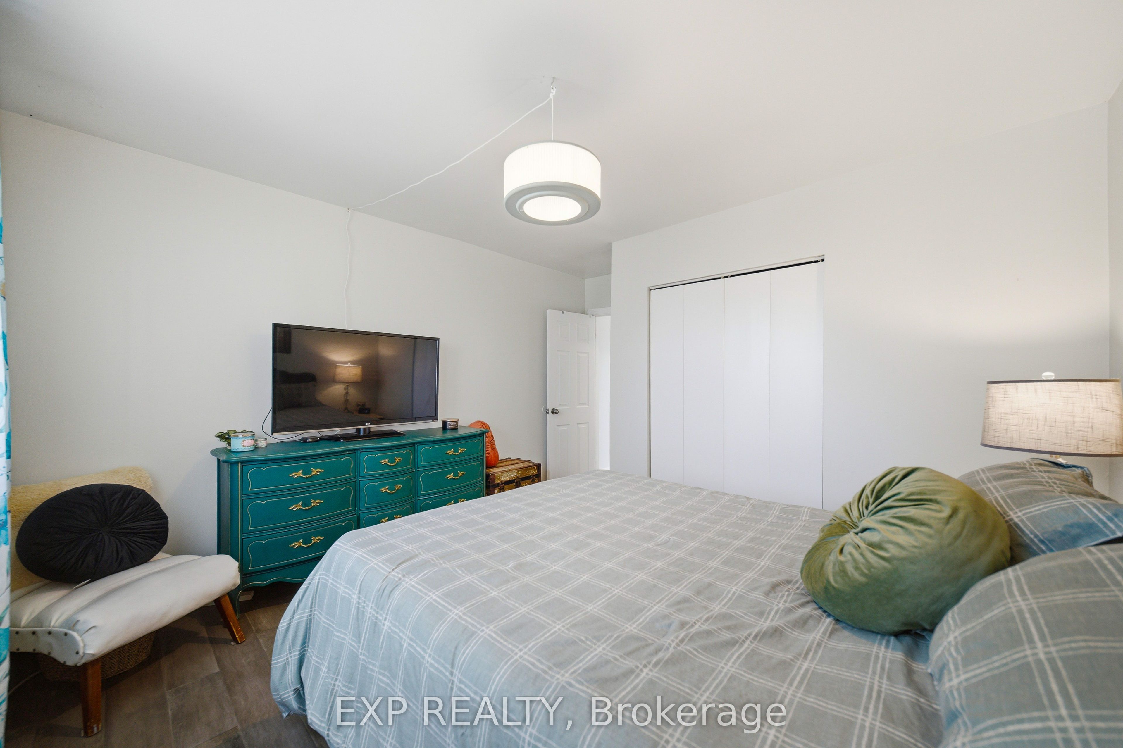 6892 Boundary Road Property Photo 18