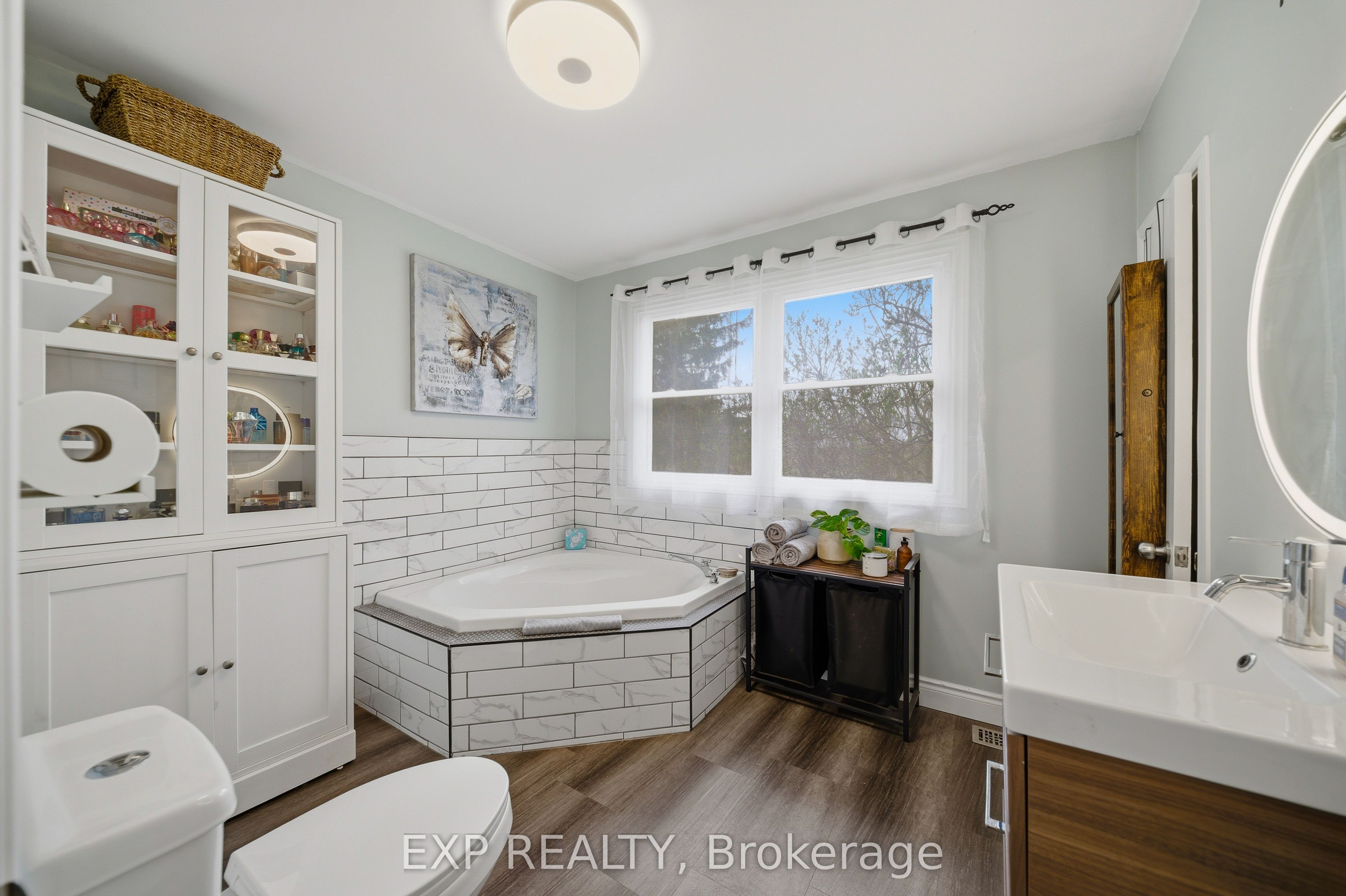 6892 Boundary Road Property Photo 22