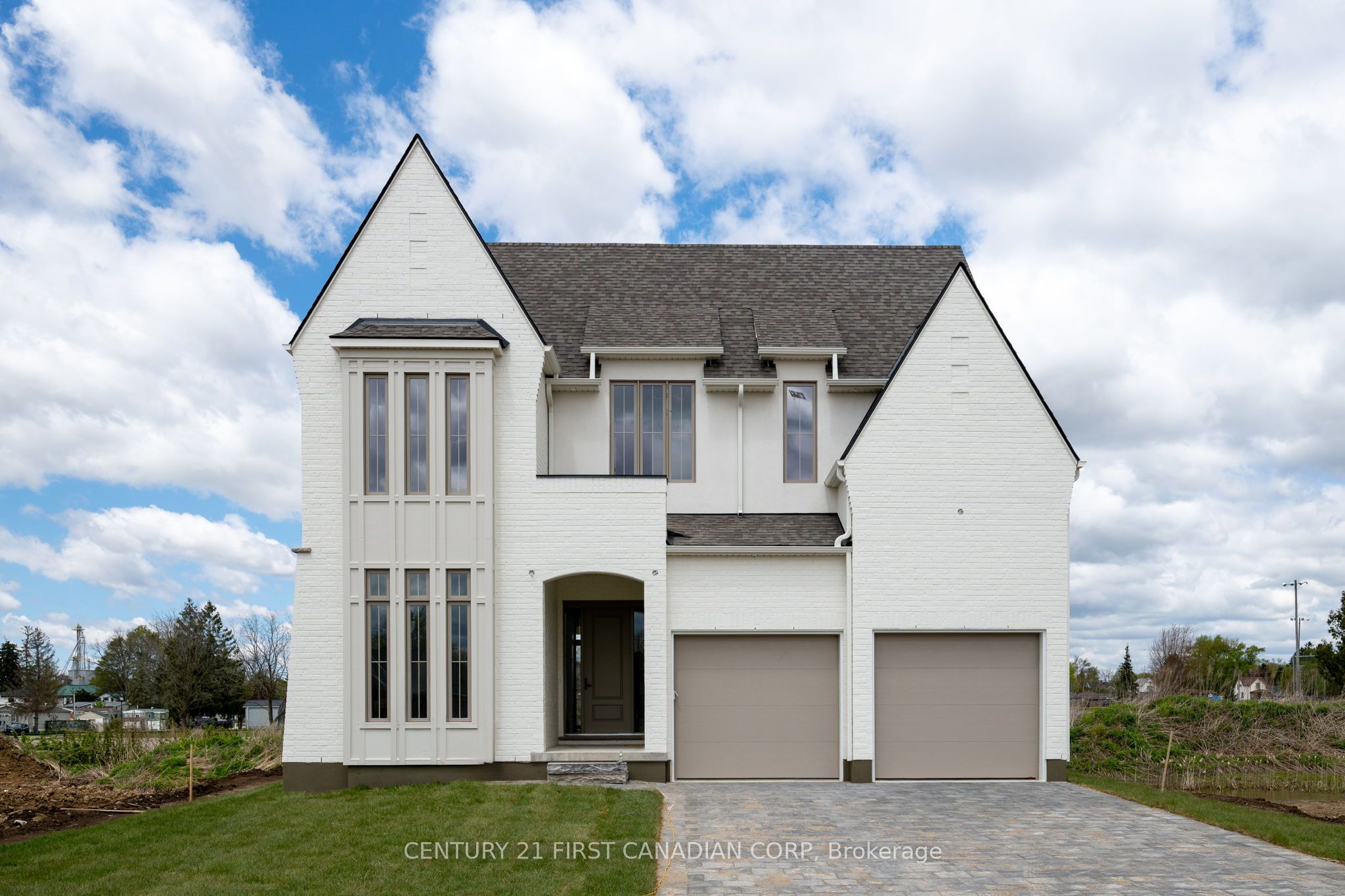 207 Foxborough Place Property Photo 1