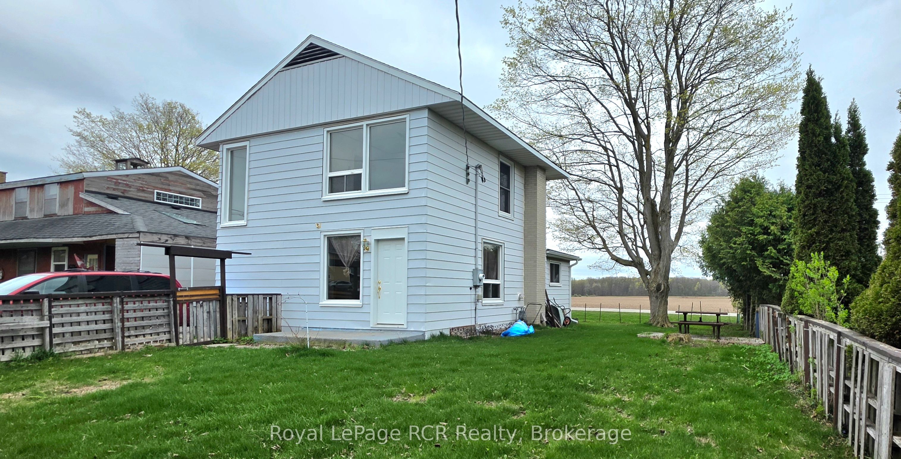 10 Quebec Road Property Photo 1
