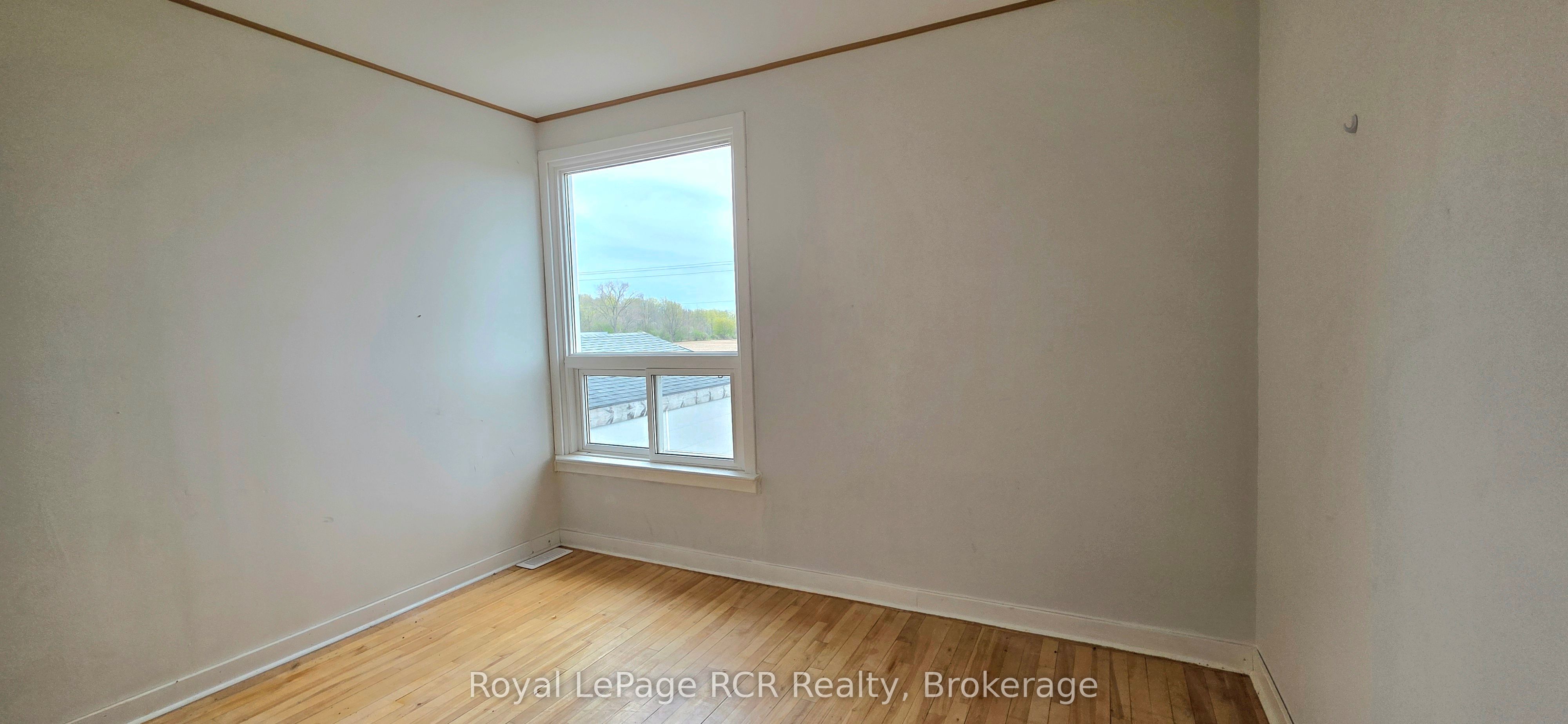 10 Quebec Road Property Photo 11