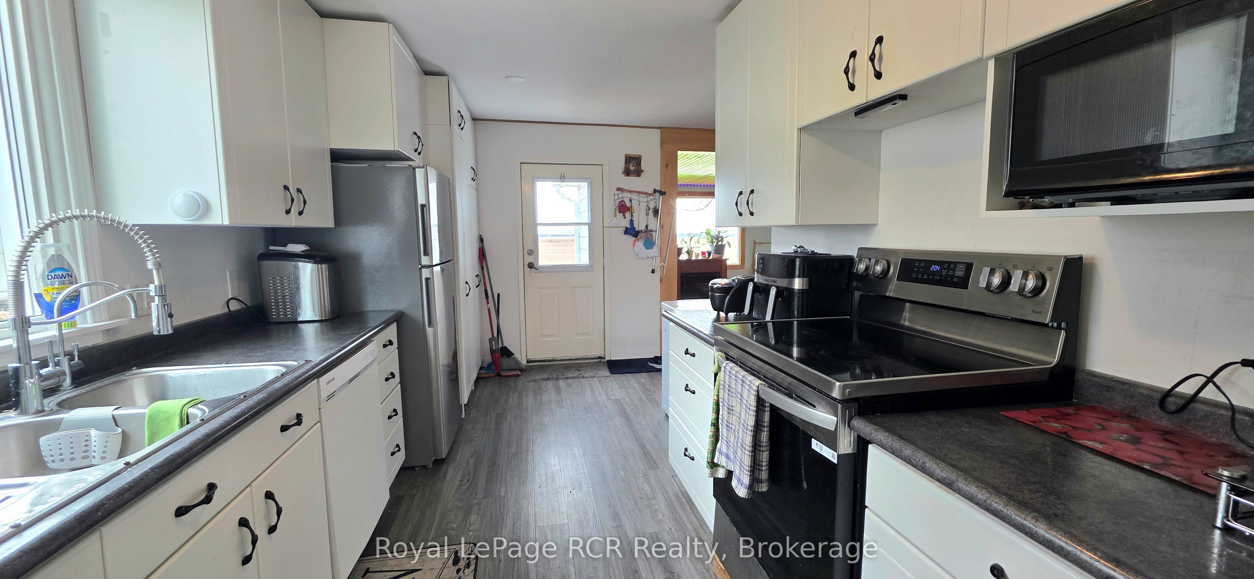 10 Quebec Road Property Photo 13