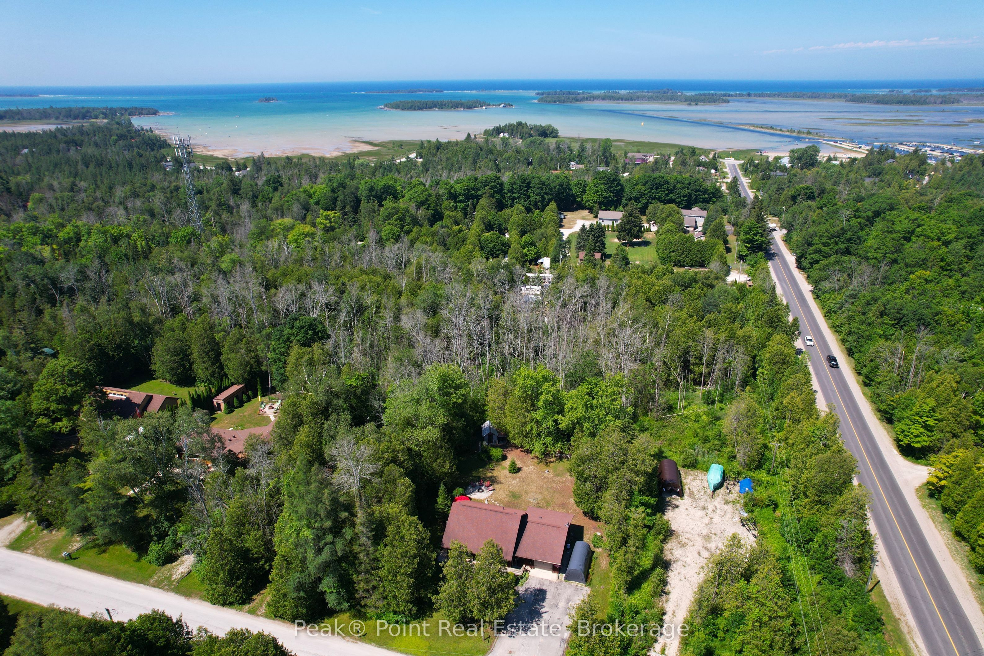 6 WHITEFISH Boulevard Property Photo 1