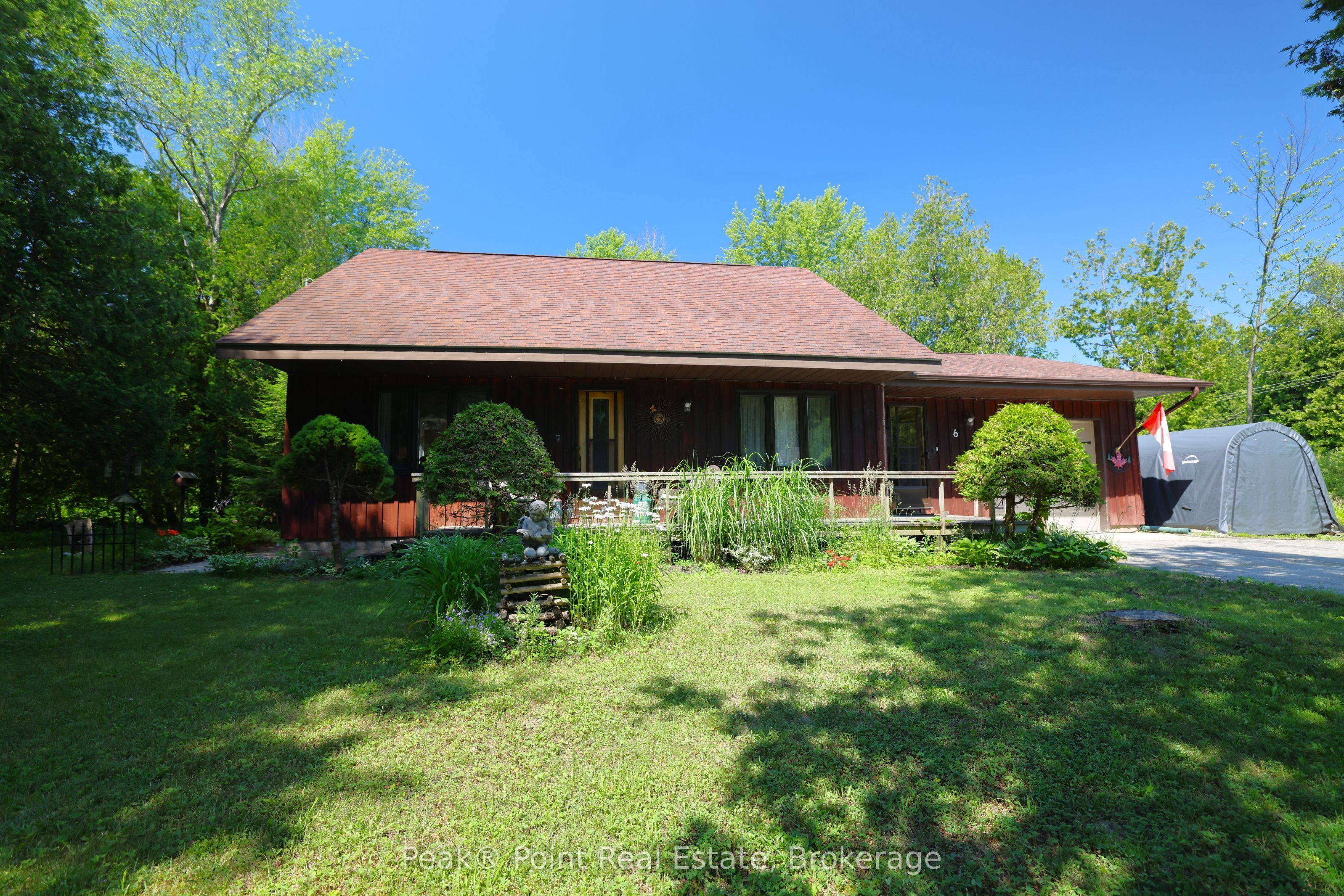 6 Whitefish Boulevard Property Photo 3