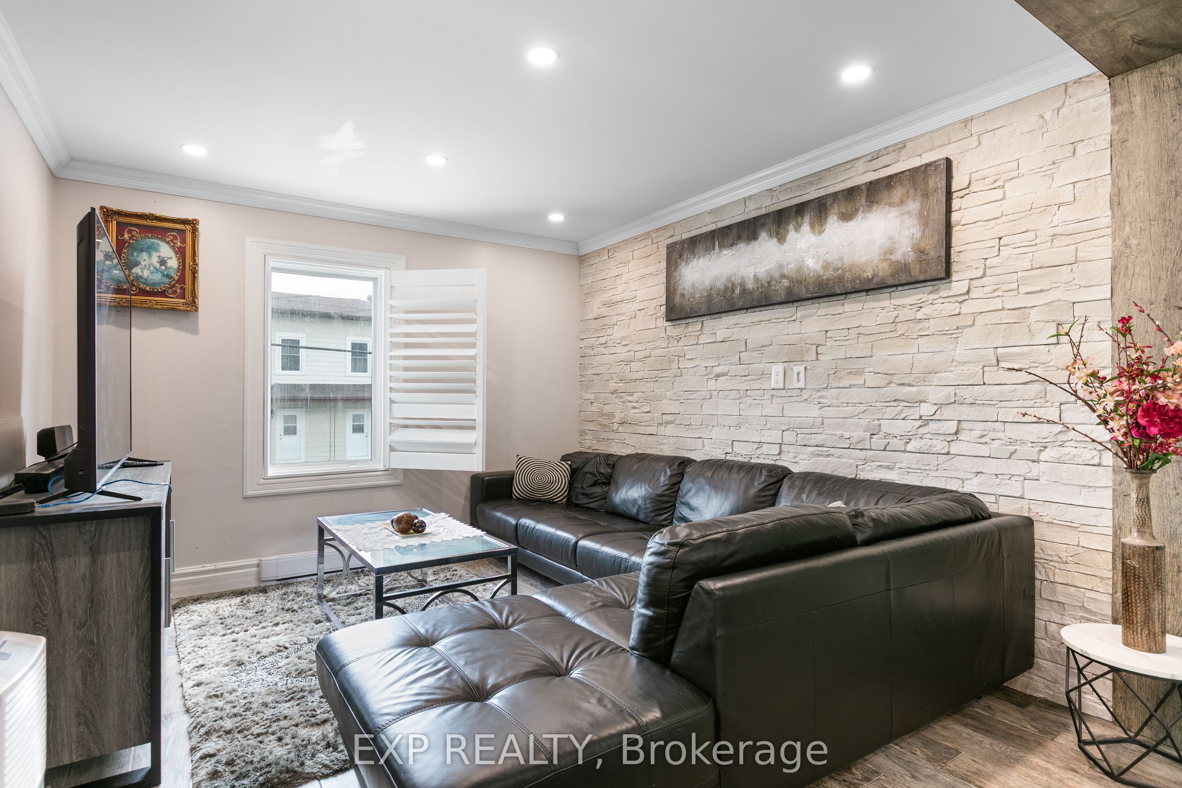891 Lacroix Road Property Photo 14