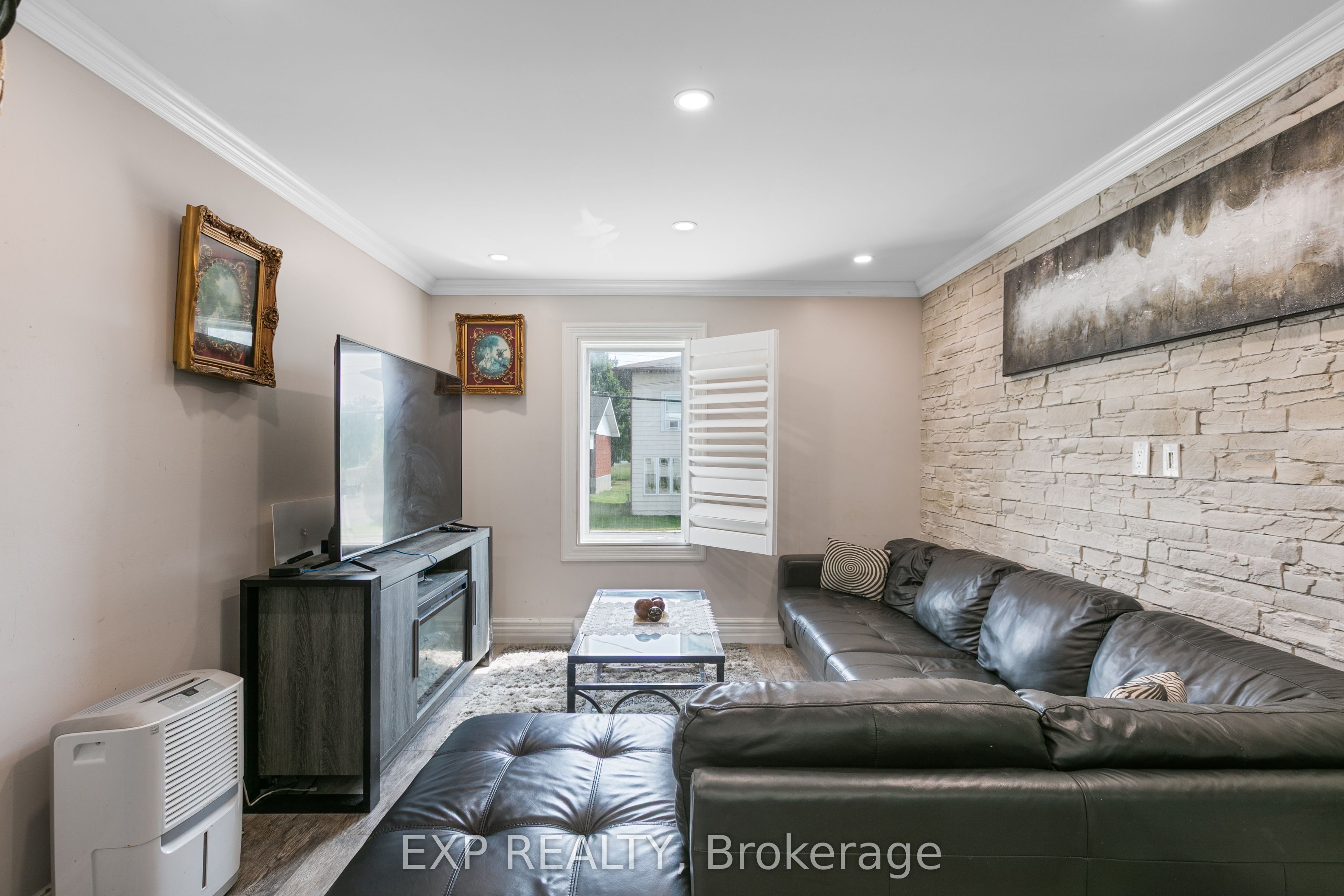 891 Lacroix Road Property Photo 15