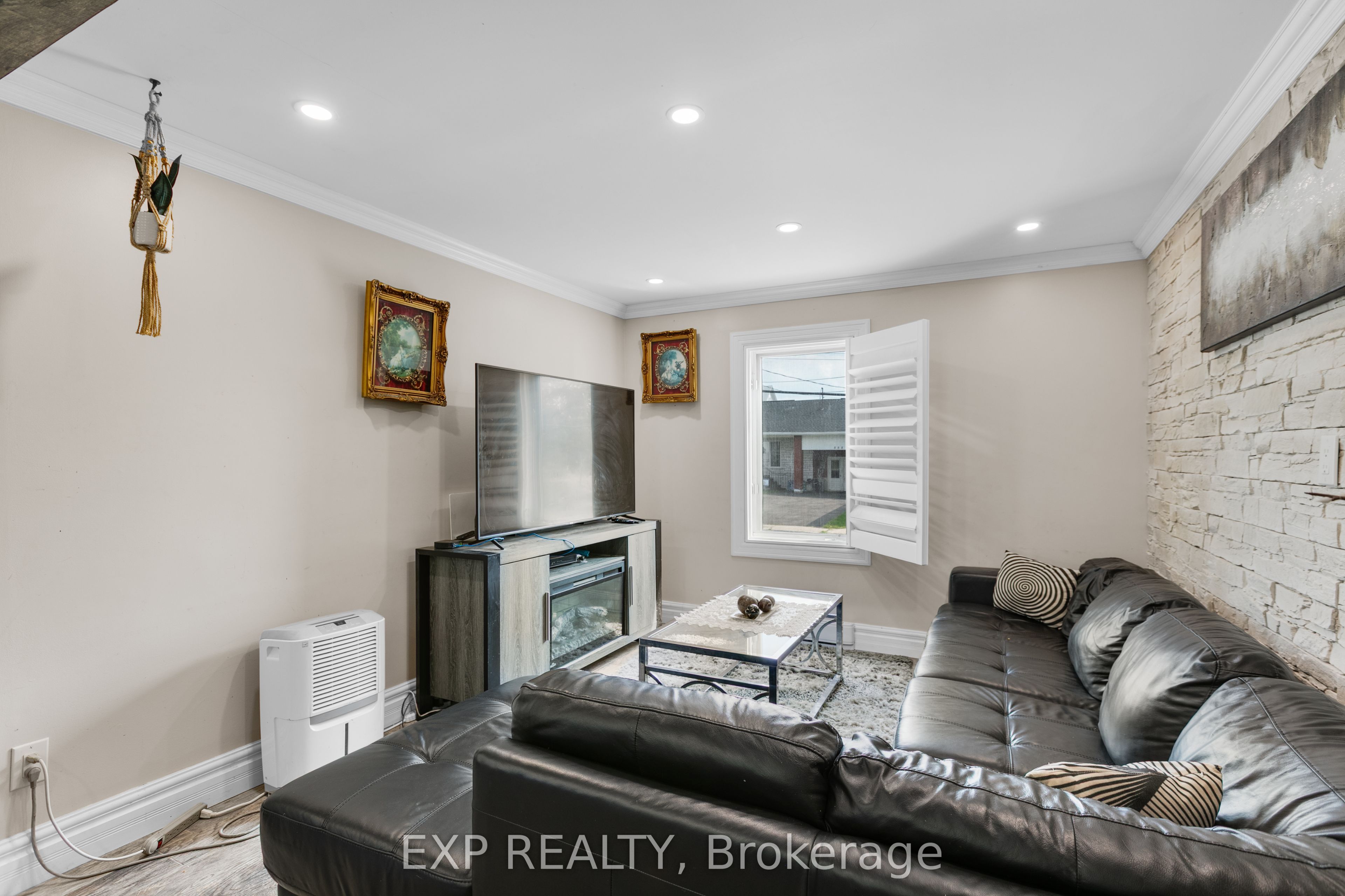 891 Lacroix Road Property Photo 16
