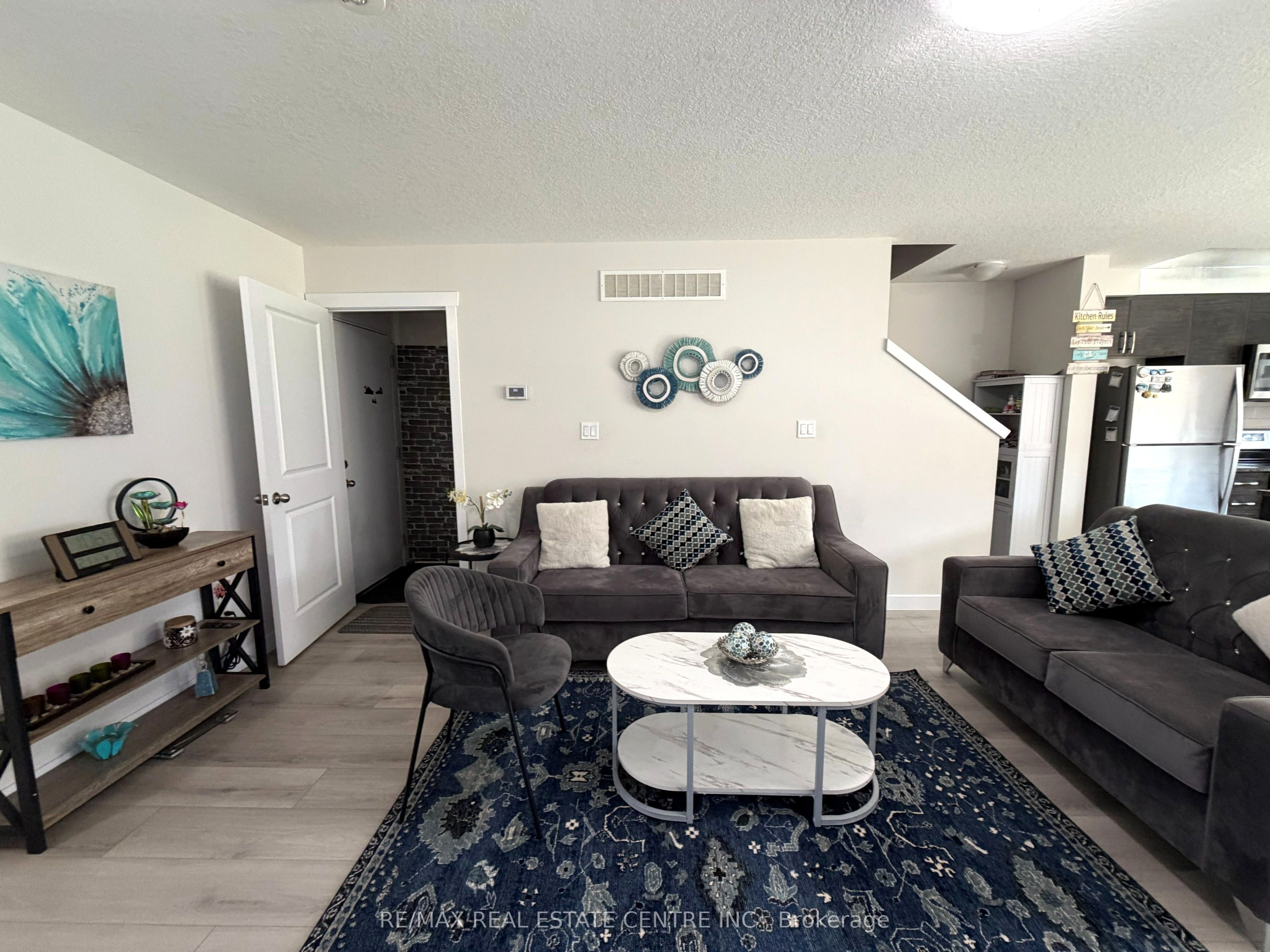 51 Wilkinson Avenue Property Photo 9
