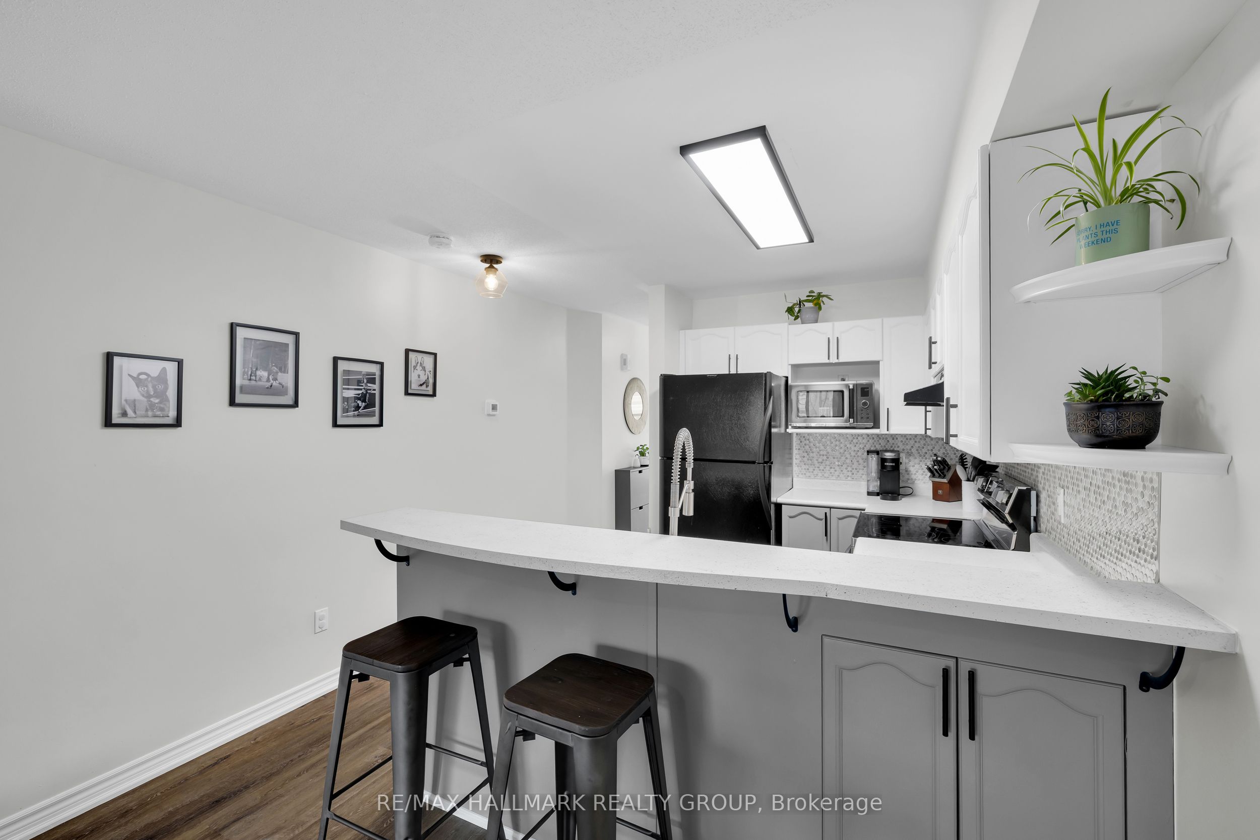 1344 Guthrie Street Property Photo 4