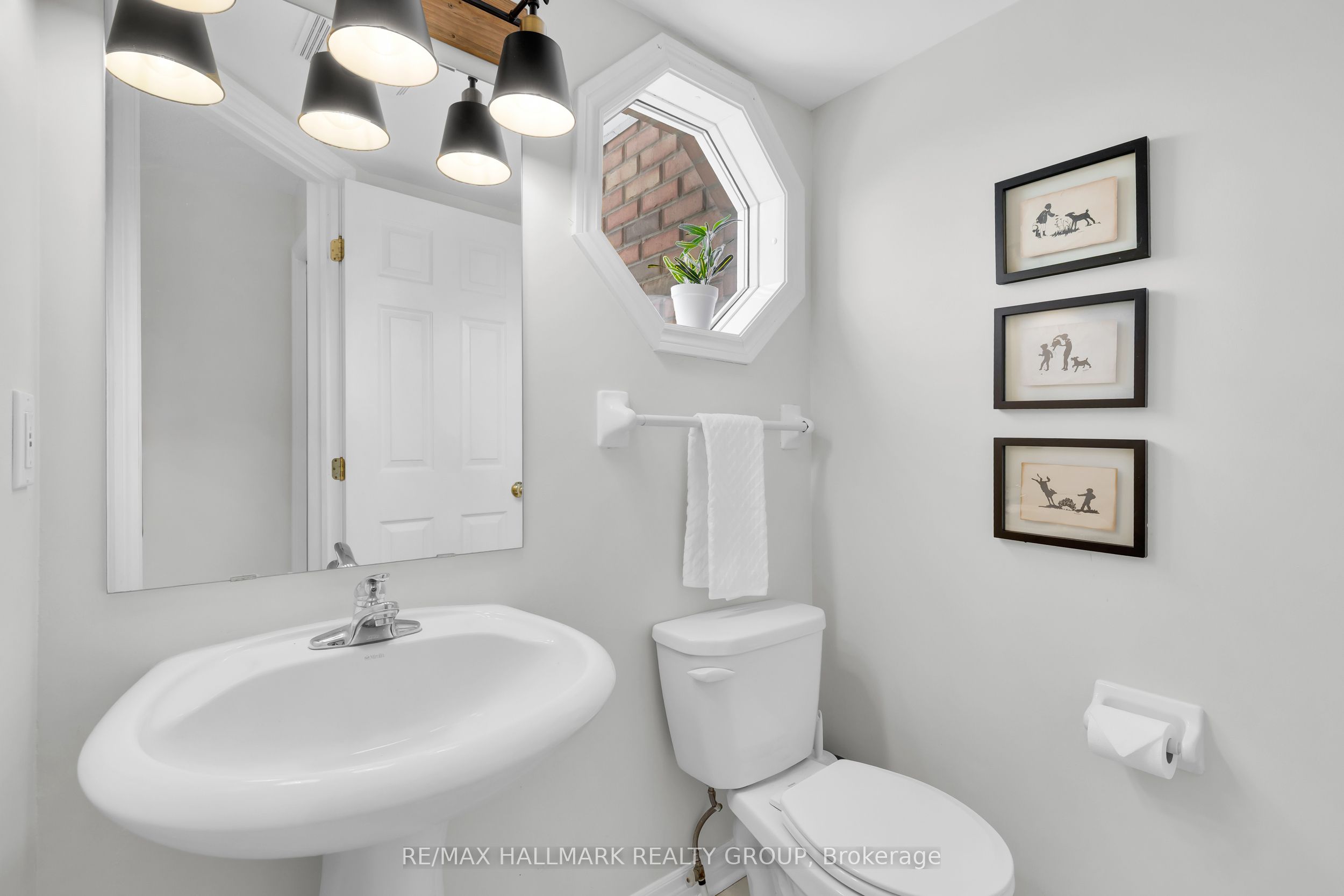 1344 Guthrie Street Property Photo 17