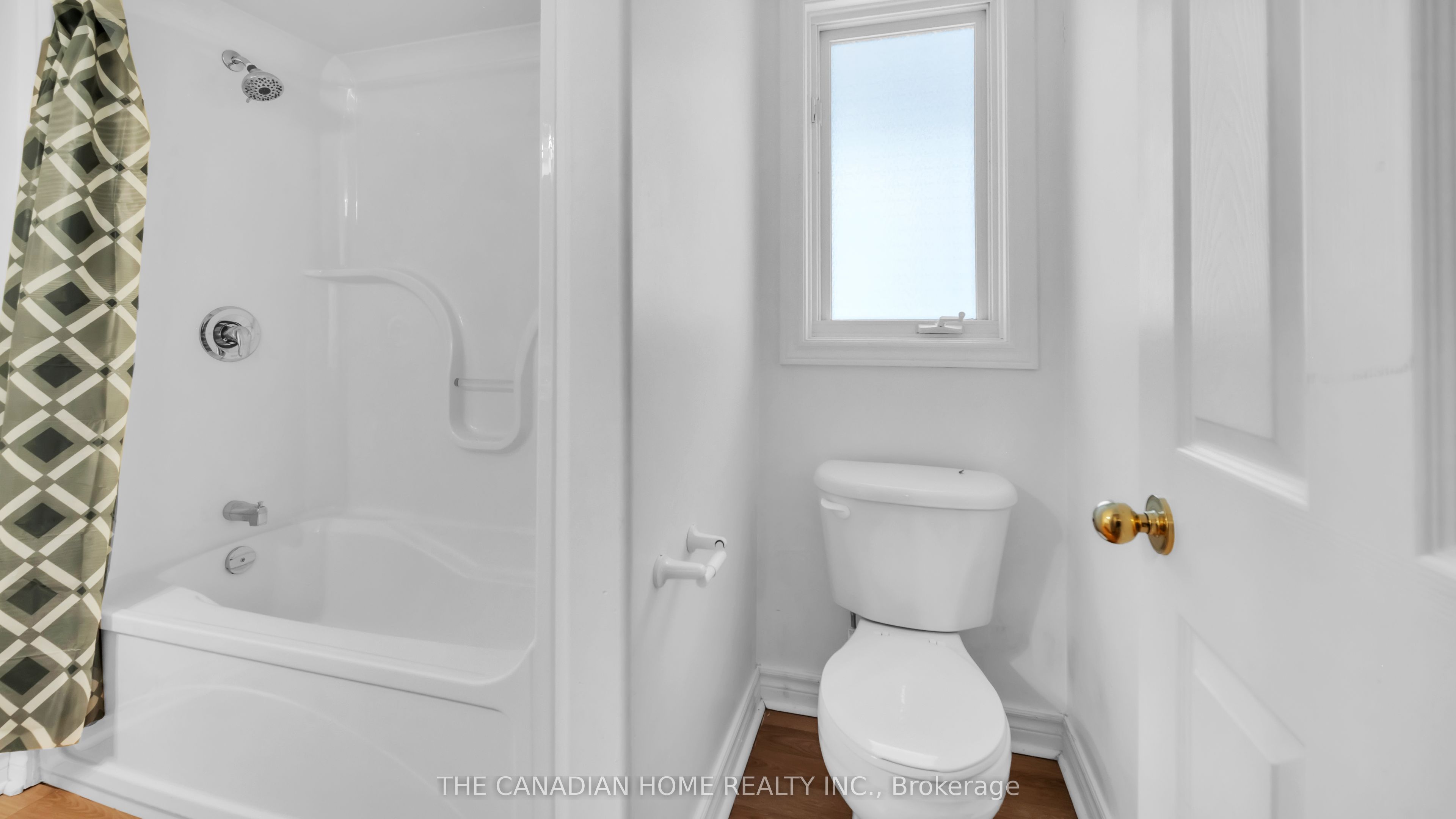 196 Lingham Street Property Photo 9