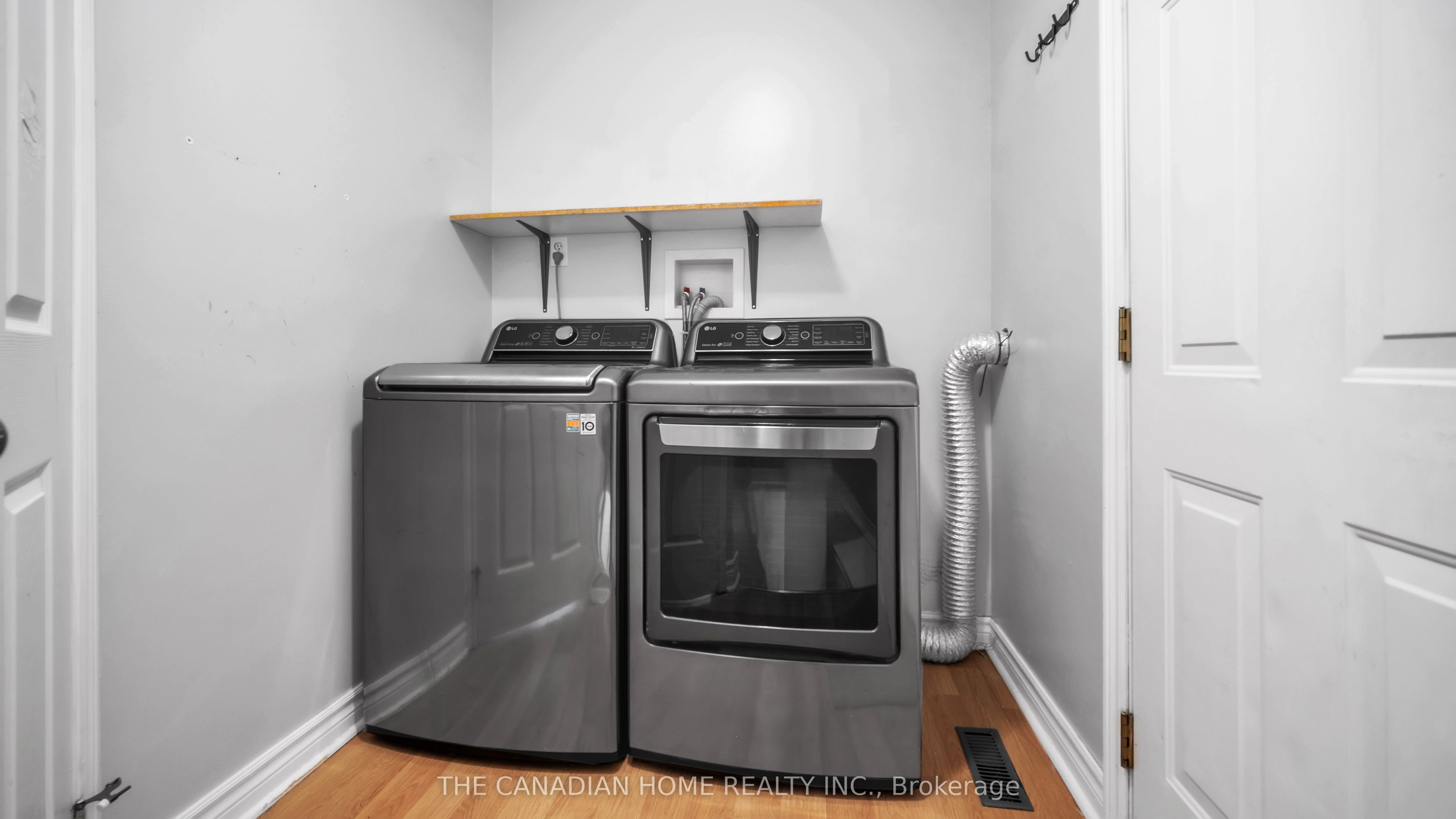 196 Lingham Street Property Photo 11