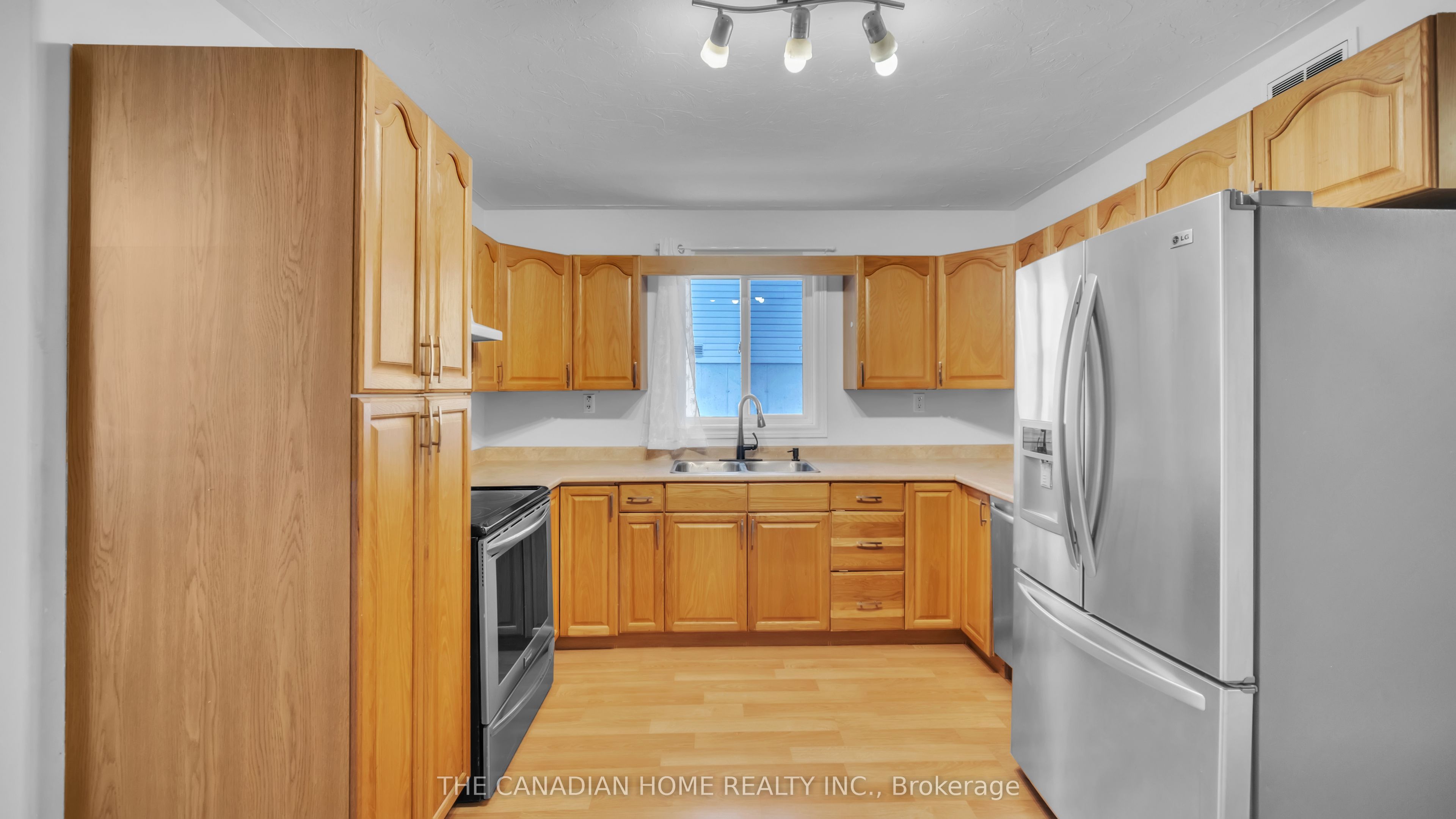 196 Lingham Street Property Photo 16