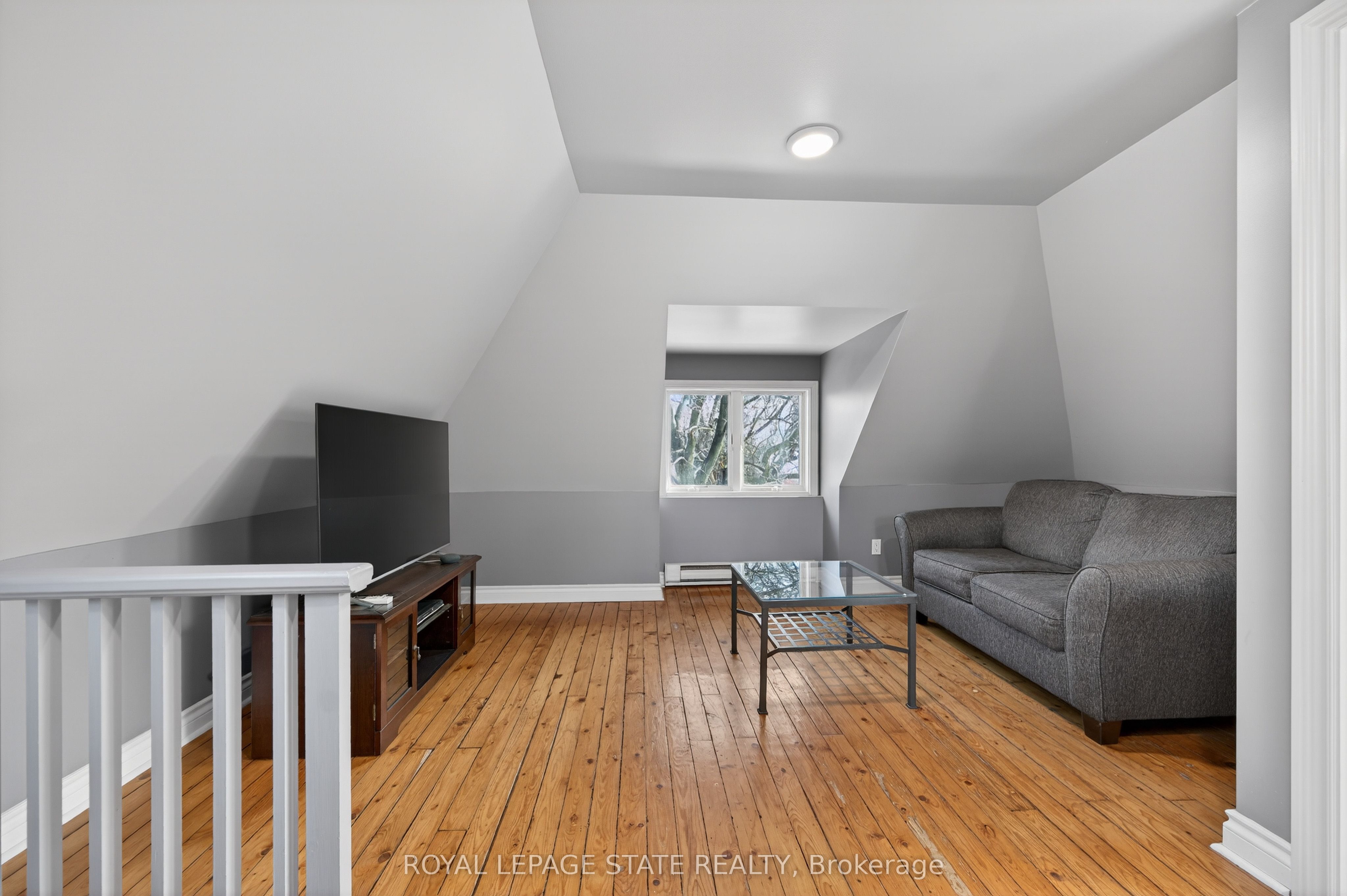 90 Blake Street Property Photo 32