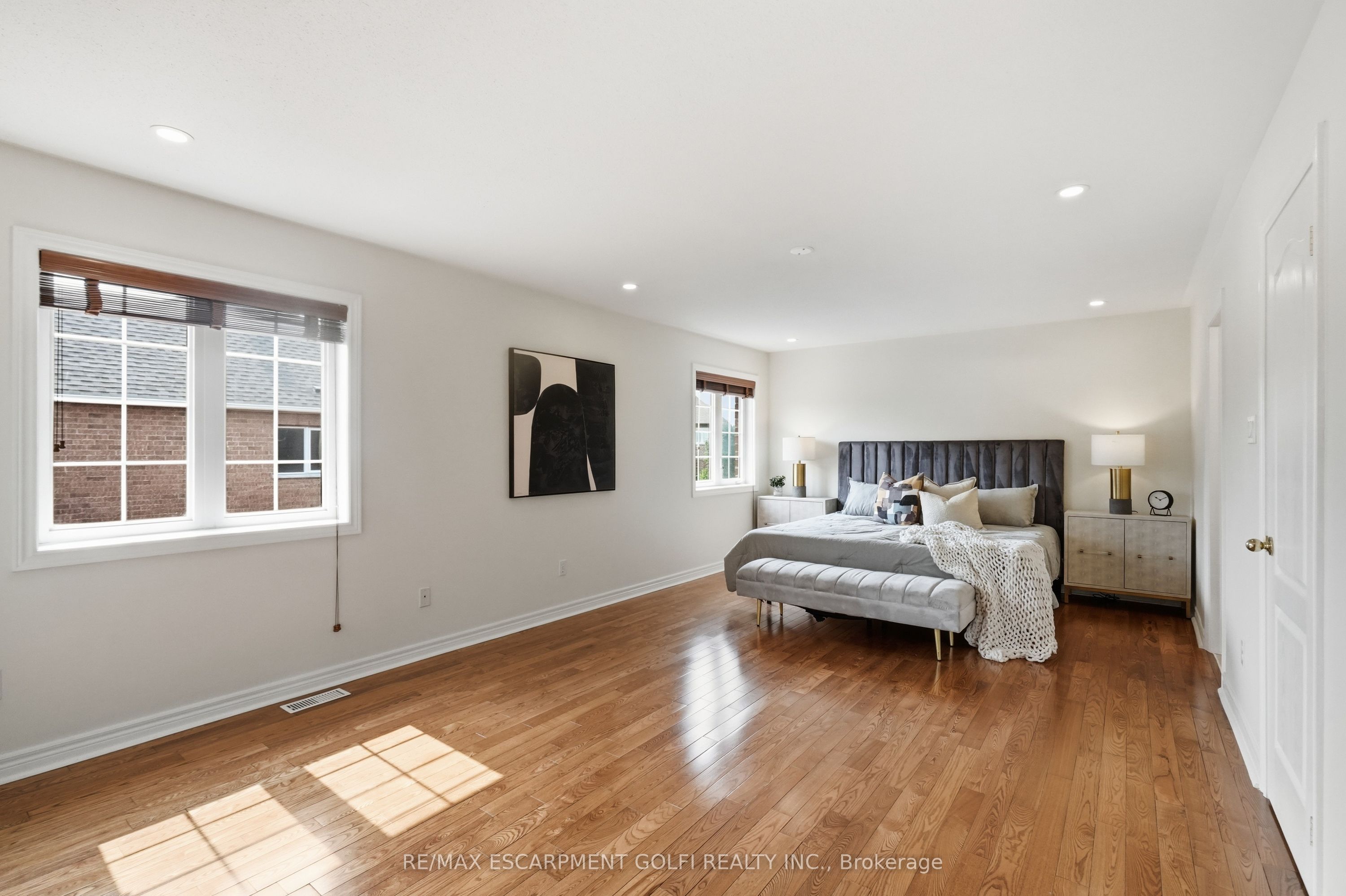 100 Springstead Avenue Property Photo 14