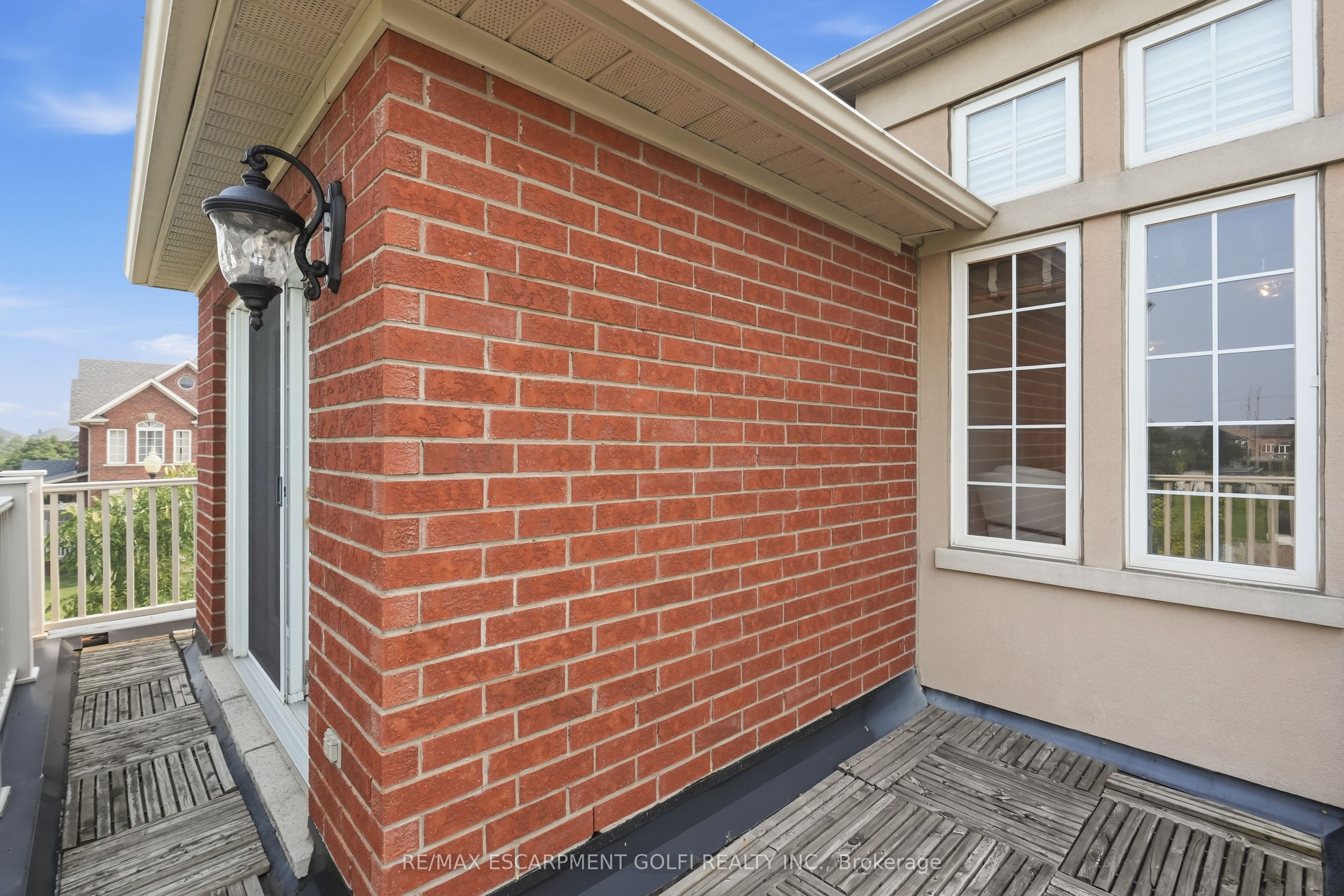 100 Springstead Avenue Property Photo 25