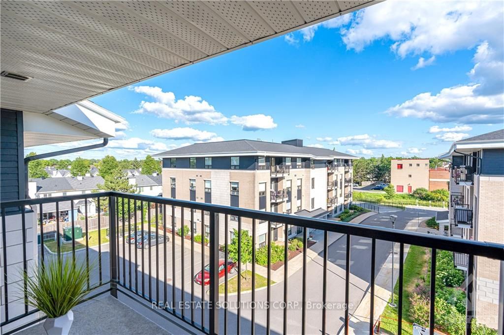 250 Winterfell Private 401 Property Photo 3
