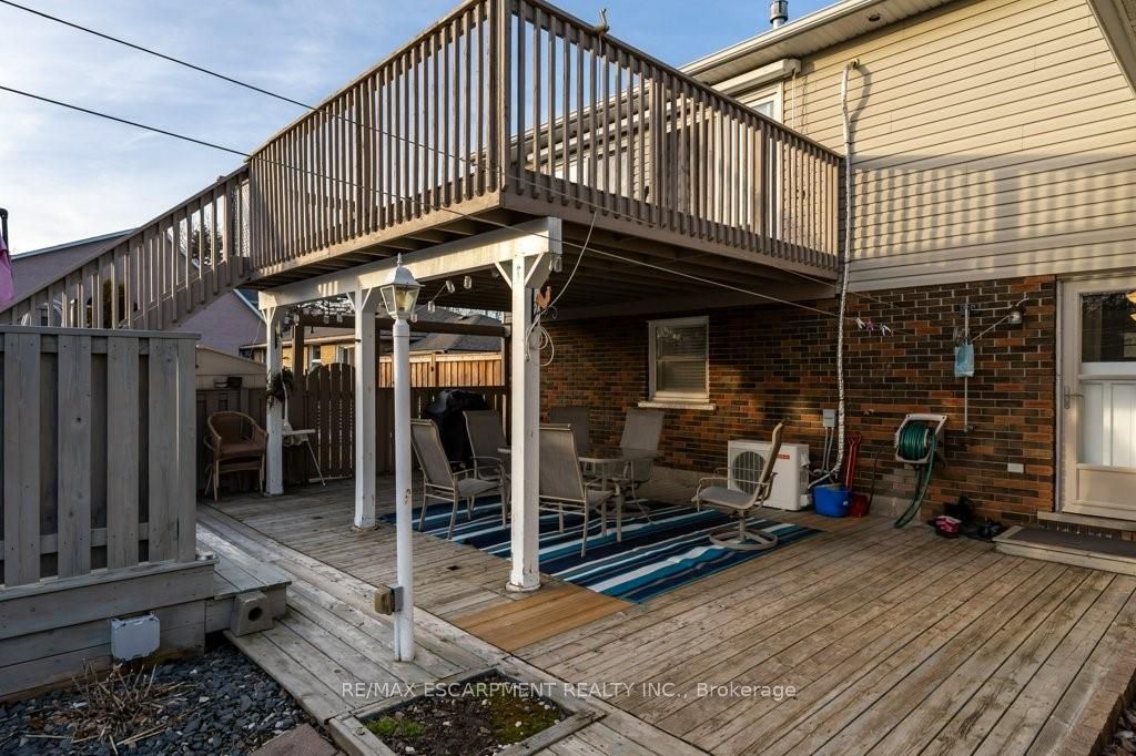 9793 Dickenson Road W Property Photo 41